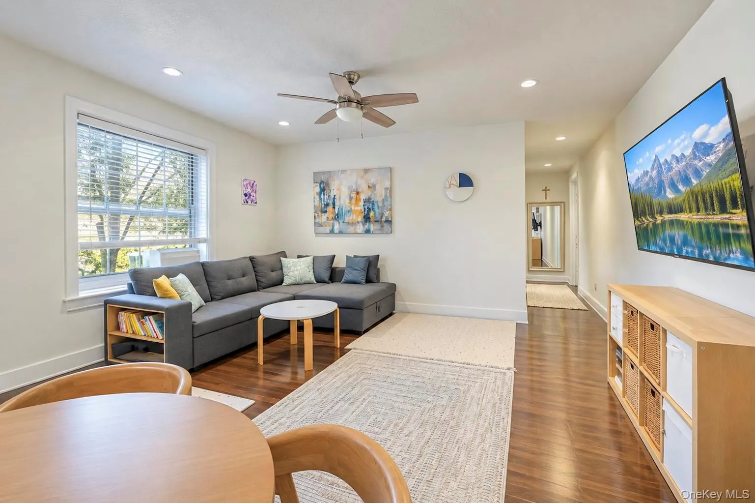 51-42 30th Avenue, New York, NY, 3 Bedrooms Bedrooms, 5 Rooms Rooms,1 BathroomBathrooms,Residential,For Rent,30th,0,1060533 51-42 30th Avenue, New York, NY, 3 Bedrooms Bedrooms, 5 Rooms Rooms,1 BathroomBathrooms,Residential,For Rent,30th,0,1060533