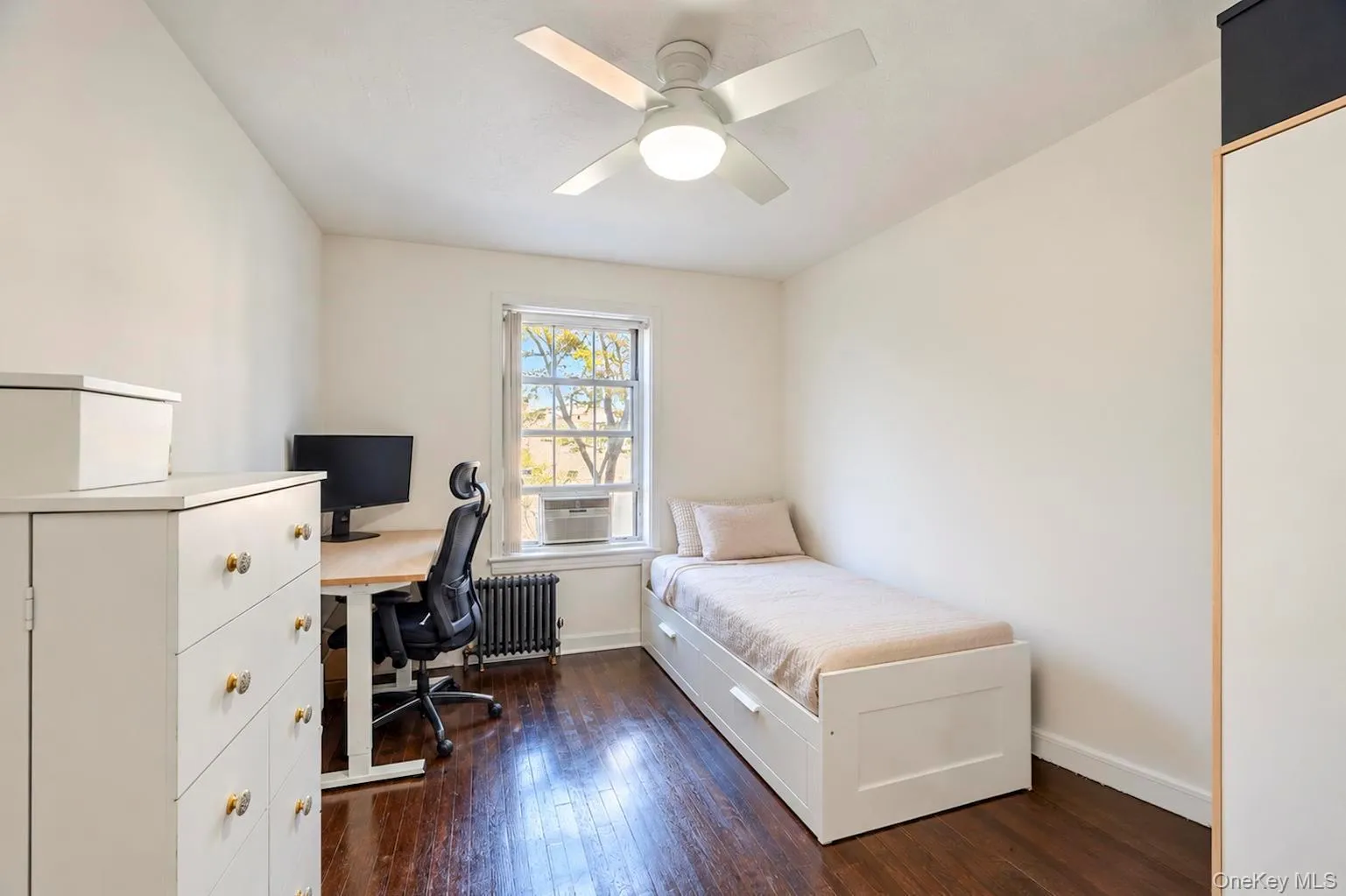 51-42 30th Avenue, New York, NY, 3 Bedrooms Bedrooms, 5 Rooms Rooms,1 BathroomBathrooms,Residential,For Rent,30th,0,1060533 51-42 30th Avenue, New York, NY, 3 Bedrooms Bedrooms, 5 Rooms Rooms,1 BathroomBathrooms,Residential,For Rent,30th,0,1060533
