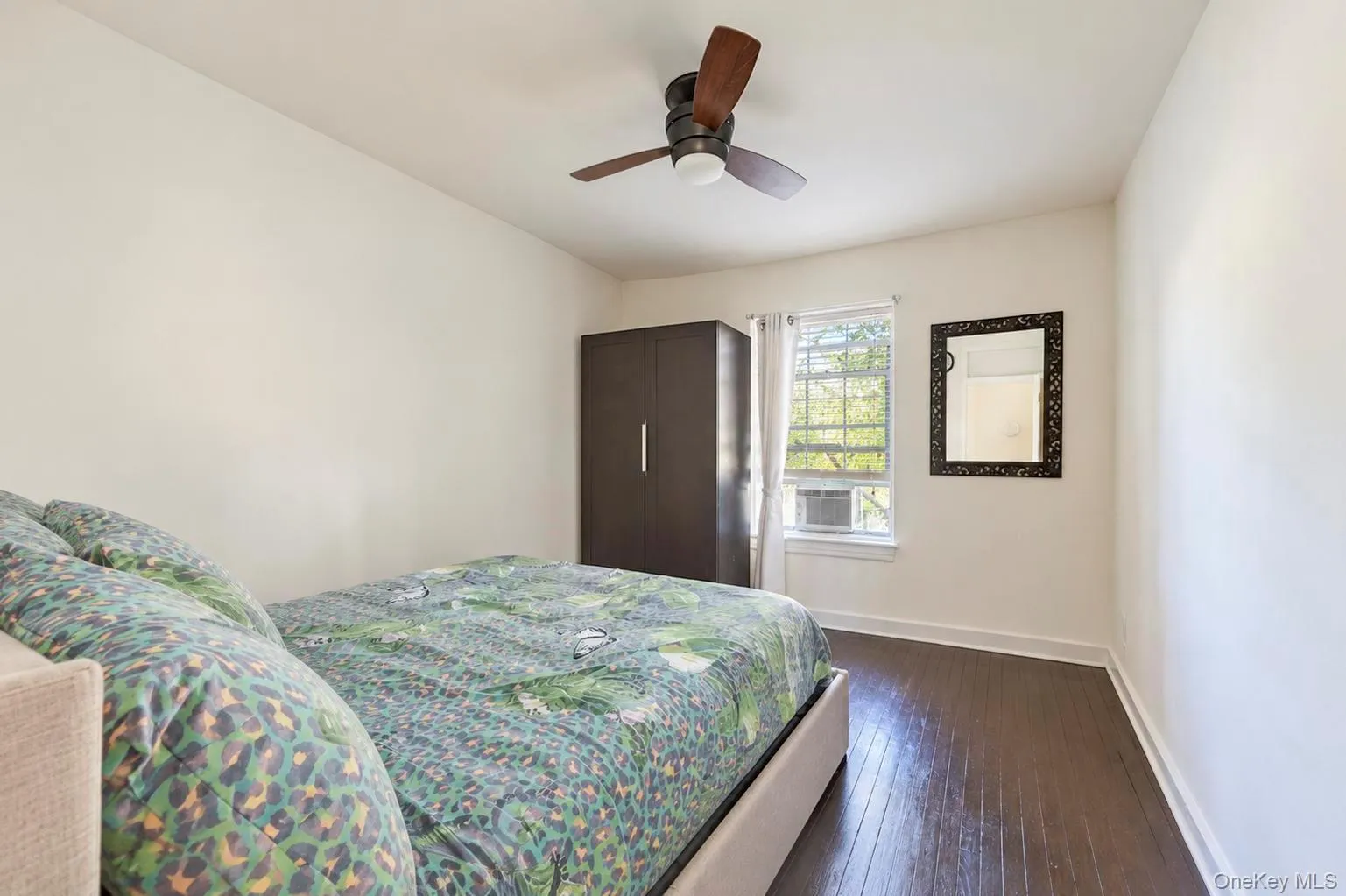 51-42 30th Avenue, New York, NY, 3 Bedrooms Bedrooms, 5 Rooms Rooms,1 BathroomBathrooms,Residential,For Rent,30th,0,1060533 51-42 30th Avenue, New York, NY, 3 Bedrooms Bedrooms, 5 Rooms Rooms,1 BathroomBathrooms,Residential,For Rent,30th,0,1060533