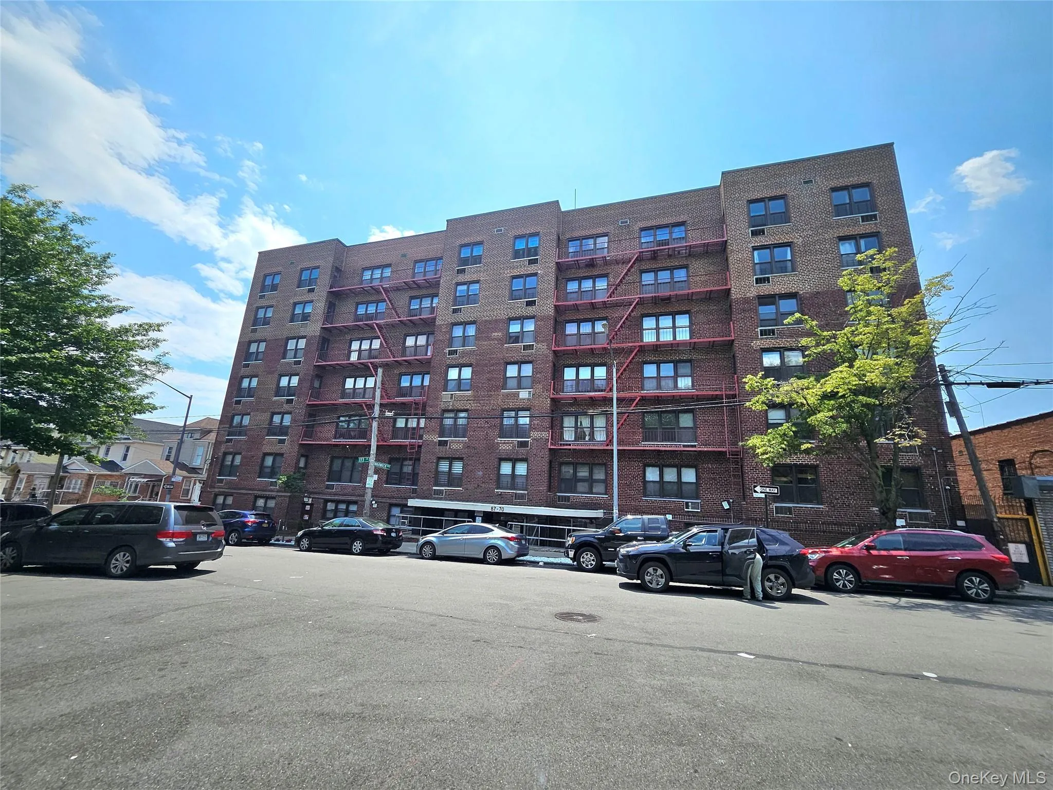 87-70 173rd Street, New York, NY, 1 Bedroom Bedrooms, 4 Rooms Rooms,1 BathroomBathrooms,Residential,For Rent,173rd,0,1060535 87-70 173rd Street, New York, NY, 1 Bedroom Bedrooms, 4 Rooms Rooms,1 BathroomBathrooms,Residential,For Rent,173rd,0,1060535
