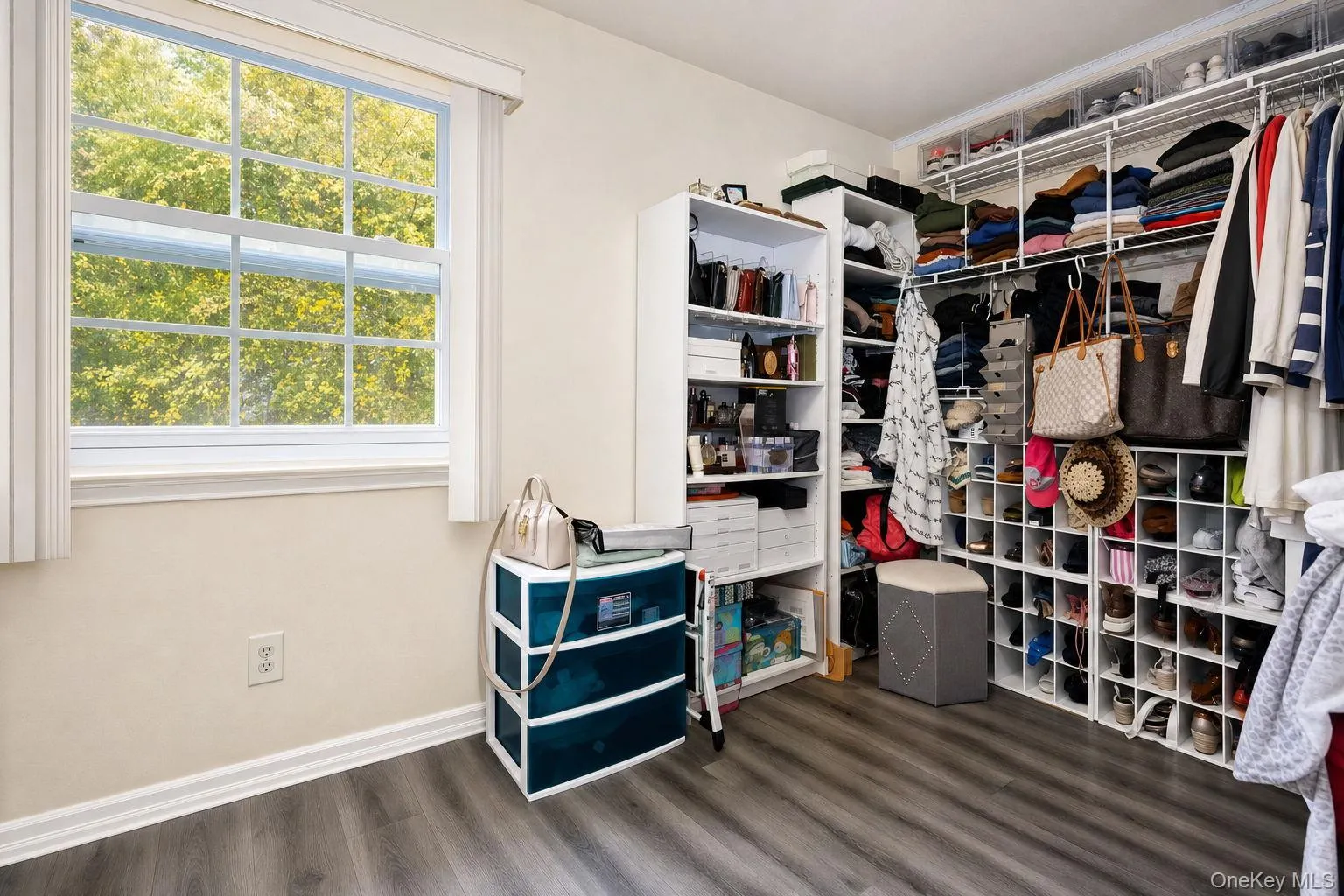 3 Emory Road, Woodbury, NY, 4 Bedrooms Bedrooms, 13 Rooms Rooms,2 BathroomsBathrooms,Residential,For Rent,Emory,0,1060542 3 Emory Road, Woodbury, NY, 4 Bedrooms Bedrooms, 13 Rooms Rooms,2 BathroomsBathrooms,Residential,For Rent,Emory,0,1060542