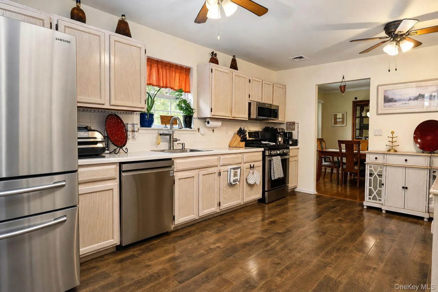 3 Emory Road, Woodbury, NY, 4 Bedrooms Bedrooms, 13 Rooms Rooms,2 BathroomsBathrooms,Residential,For Rent,Emory,0,1060542 3 Emory Road, Woodbury, NY, 4 Bedrooms Bedrooms, 13 Rooms Rooms,2 BathroomsBathrooms,Residential,For Rent,Emory,0,1060542