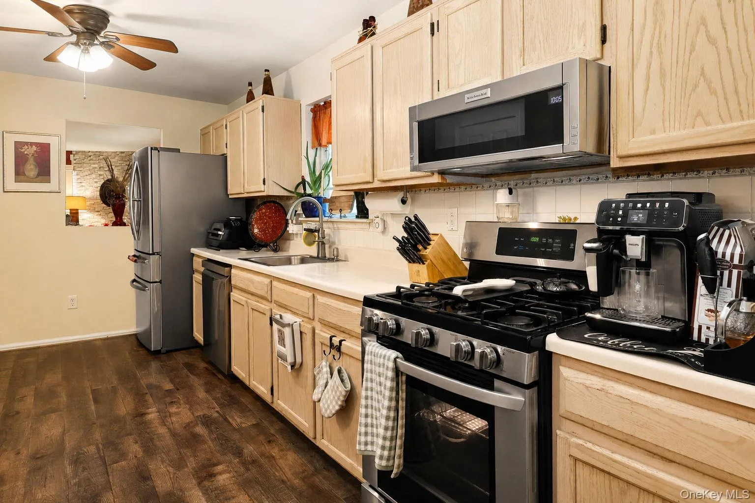 3 Emory Road, Woodbury, NY, 4 Bedrooms Bedrooms, 13 Rooms Rooms,2 BathroomsBathrooms,Residential,For Rent,Emory,0,1060542 3 Emory Road, Woodbury, NY, 4 Bedrooms Bedrooms, 13 Rooms Rooms,2 BathroomsBathrooms,Residential,For Rent,Emory,0,1060542