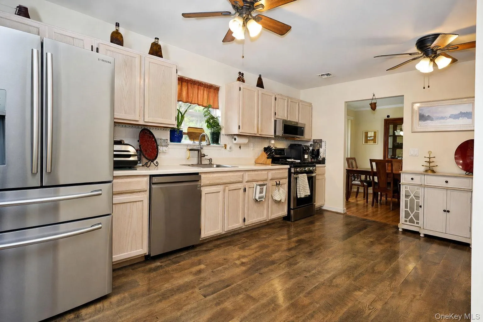 3 Emory Road, Woodbury, NY, 4 Bedrooms Bedrooms, 13 Rooms Rooms,2 BathroomsBathrooms,Residential,For Rent,Emory,0,1060542 3 Emory Road, Woodbury, NY, 4 Bedrooms Bedrooms, 13 Rooms Rooms,2 BathroomsBathrooms,Residential,For Rent,Emory,0,1060542