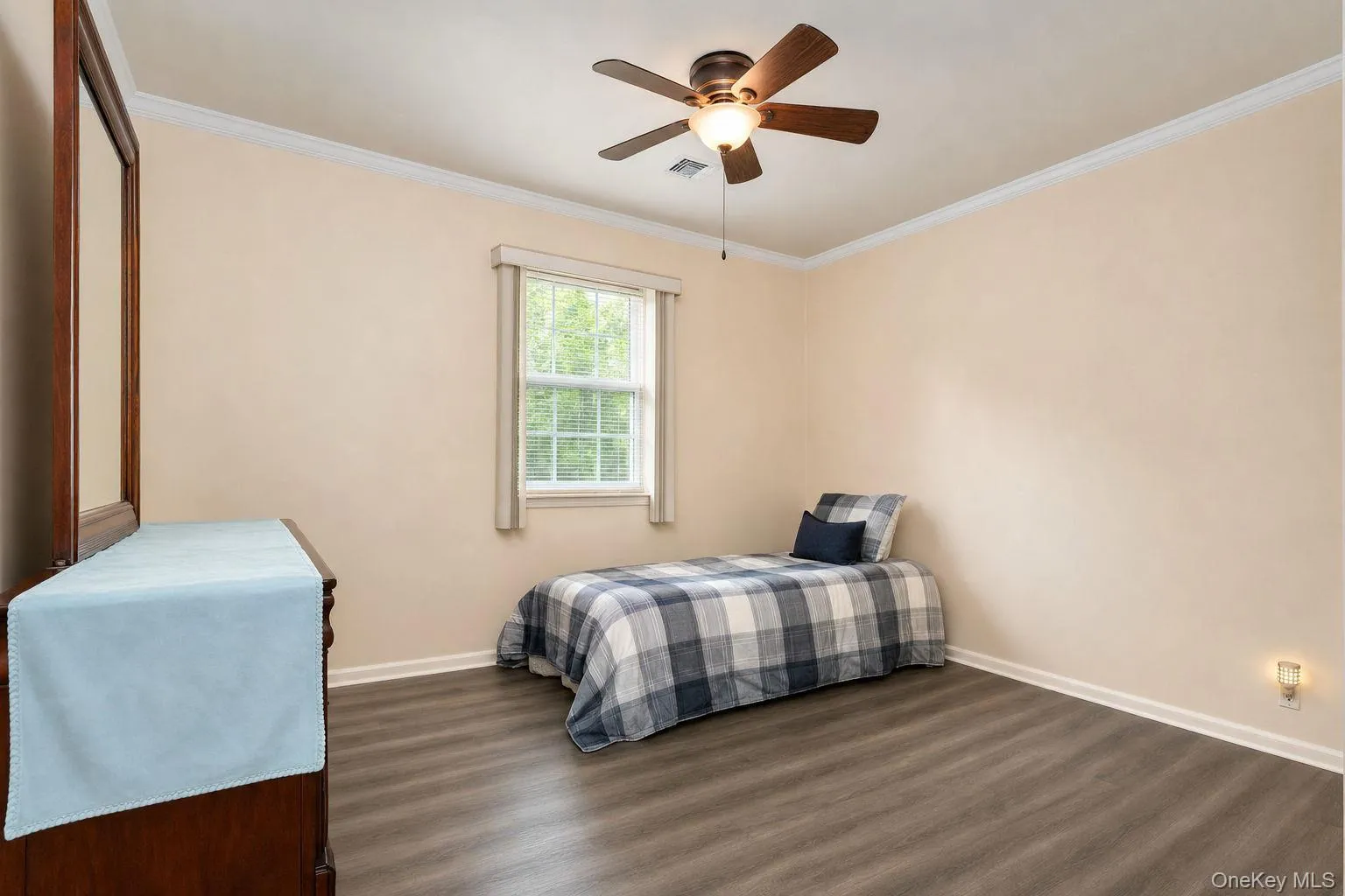 3 Emory Road, Woodbury, NY, 4 Bedrooms Bedrooms, 13 Rooms Rooms,2 BathroomsBathrooms,Residential,For Rent,Emory,0,1060542 3 Emory Road, Woodbury, NY, 4 Bedrooms Bedrooms, 13 Rooms Rooms,2 BathroomsBathrooms,Residential,For Rent,Emory,0,1060542