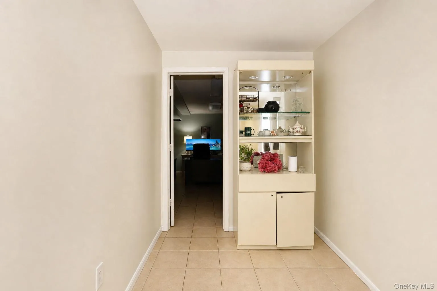 3 Emory Road, Woodbury, NY, 4 Bedrooms Bedrooms, 13 Rooms Rooms,2 BathroomsBathrooms,Residential,For Rent,Emory,0,1060542 3 Emory Road, Woodbury, NY, 4 Bedrooms Bedrooms, 13 Rooms Rooms,2 BathroomsBathrooms,Residential,For Rent,Emory,0,1060542