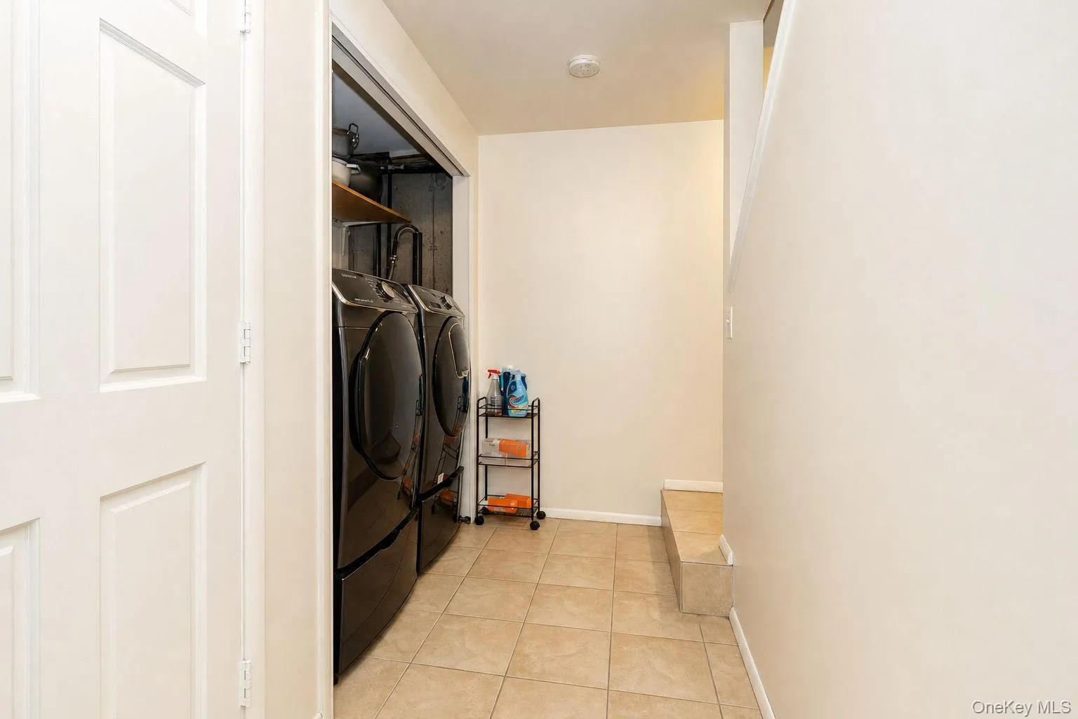 3 Emory Road, Woodbury, NY, 4 Bedrooms Bedrooms, 13 Rooms Rooms,2 BathroomsBathrooms,Residential,For Rent,Emory,0,1060542 3 Emory Road, Woodbury, NY, 4 Bedrooms Bedrooms, 13 Rooms Rooms,2 BathroomsBathrooms,Residential,For Rent,Emory,0,1060542
