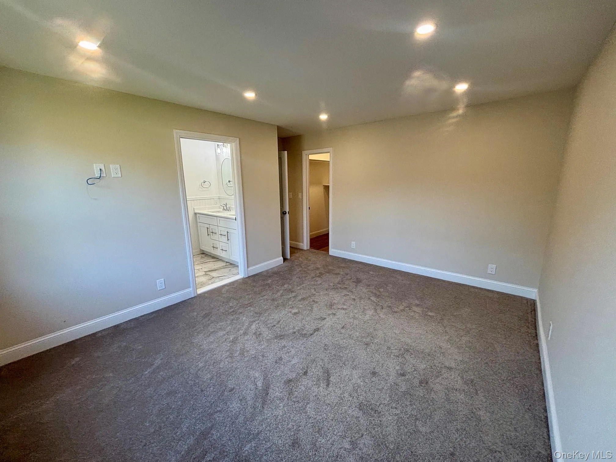 192 Roosevelt Avenue, North Hempstead, NY, 3 Bedroom Bedrooms, 6 Room Rooms,2 BathroomBathrooms,Residential Lease,For Rent,Roosevelt,0,1060546 192 Roosevelt Avenue, North Hempstead, NY, 3 Bedroom Bedrooms, 6 Room Rooms,2 BathroomBathrooms,Residential Lease,For Rent,Roosevelt,0,1060546