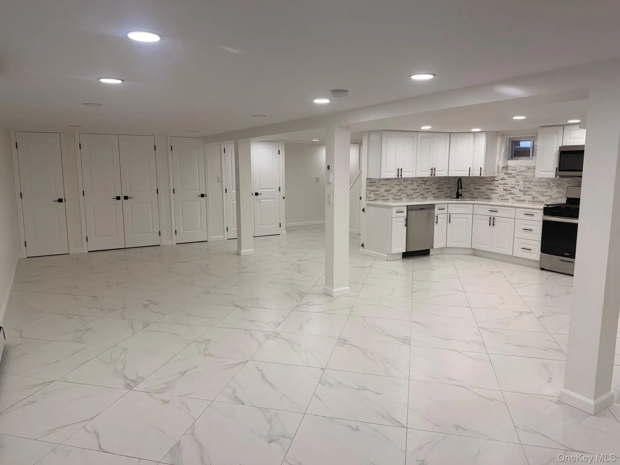 226-32 76th Avenue, New York, NY, 3 Bedroom Bedrooms, 14 Room Rooms,3 BathroomBathrooms,Residential Lease,For Rent,76th,0,1060547 226-32 76th Avenue, New York, NY, 3 Bedroom Bedrooms, 14 Room Rooms,3 BathroomBathrooms,Residential Lease,For Rent,76th,0,1060547