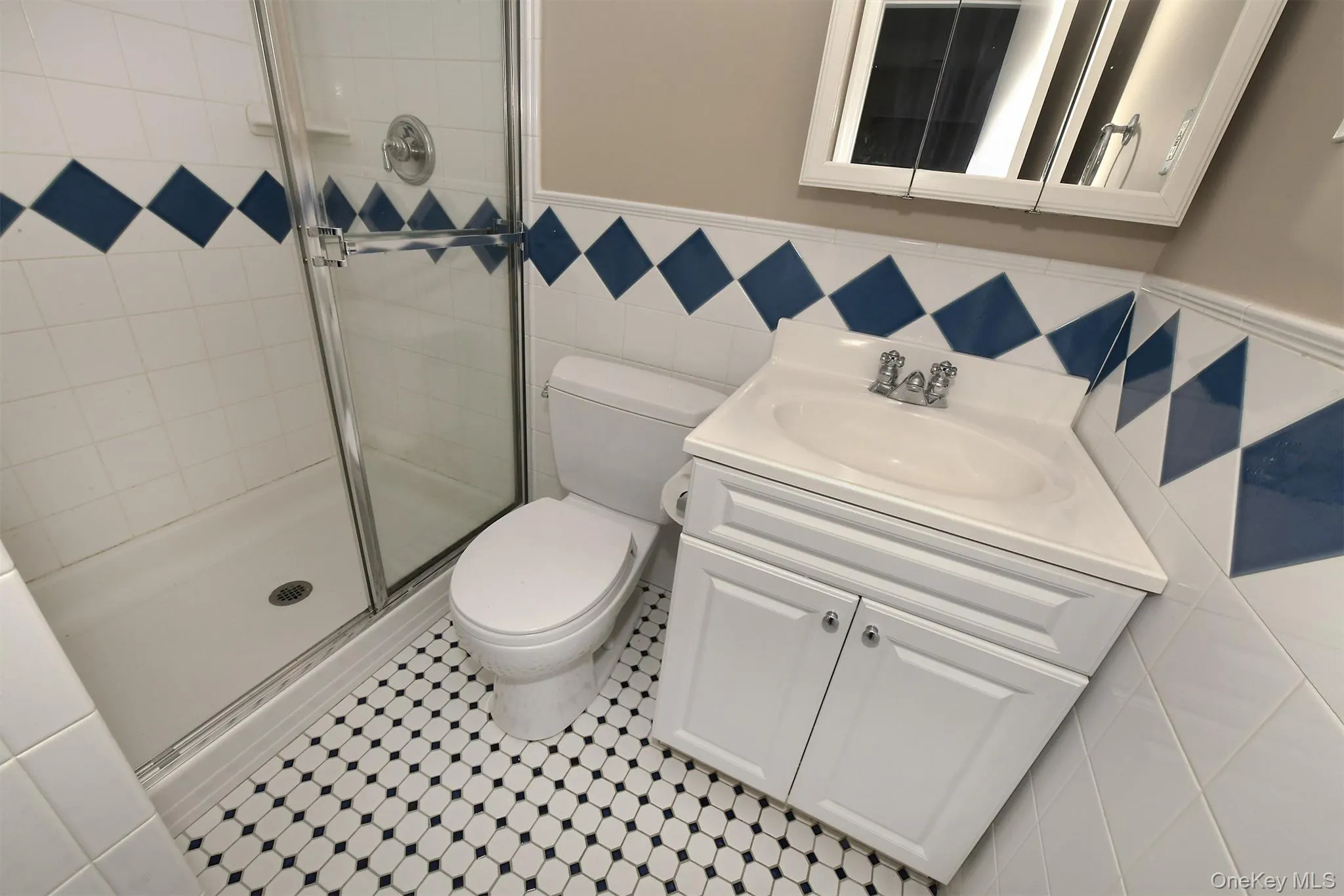 First bedroom has it's own bathroom. First bedroom has it's own bathroom.