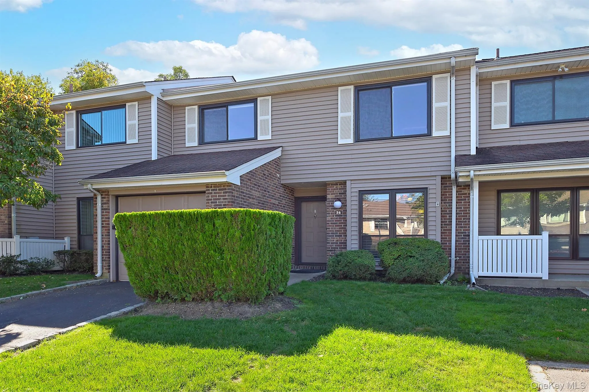 56 South Pond Lane, Smithtown, NY, 2 Bedrooms Bedrooms, 4 Rooms Rooms,2 BathroomsBathrooms,Residential Lease,For Rent,South Pond,0,1060558 56 South Pond Lane, Smithtown, NY, 2 Bedrooms Bedrooms, 4 Rooms Rooms,2 BathroomsBathrooms,Residential Lease,For Rent,South Pond,0,1060558