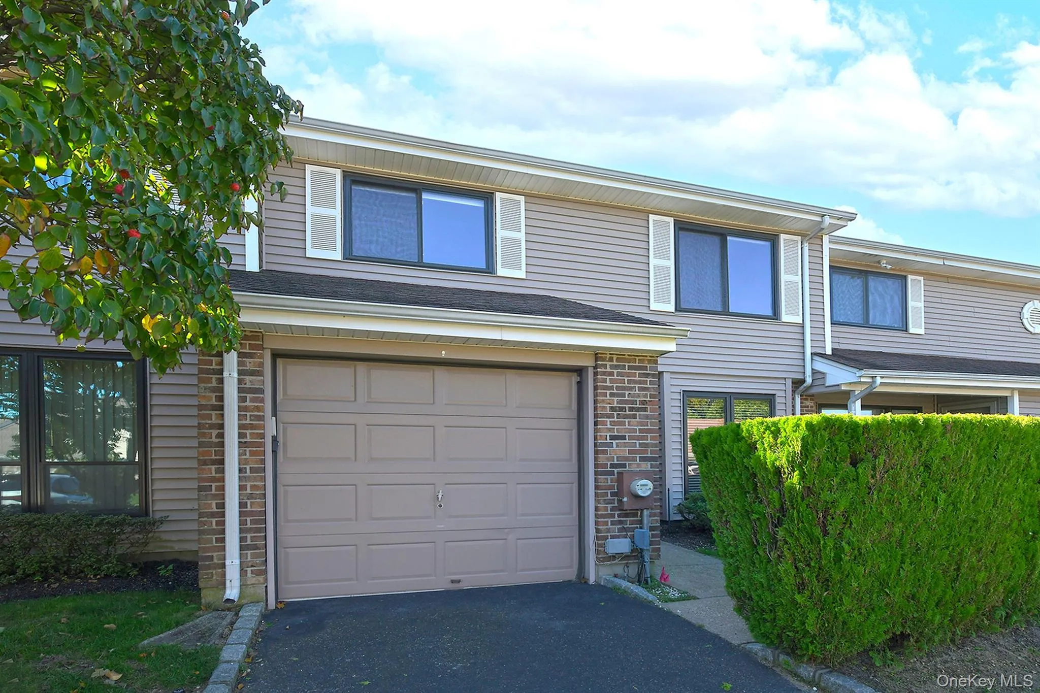 56 South Pond Lane, Smithtown, NY, 2 Bedrooms Bedrooms, 4 Rooms Rooms,2 BathroomsBathrooms,Residential Lease,For Rent,South Pond,0,1060558 56 South Pond Lane, Smithtown, NY, 2 Bedrooms Bedrooms, 4 Rooms Rooms,2 BathroomsBathrooms,Residential Lease,For Rent,South Pond,0,1060558