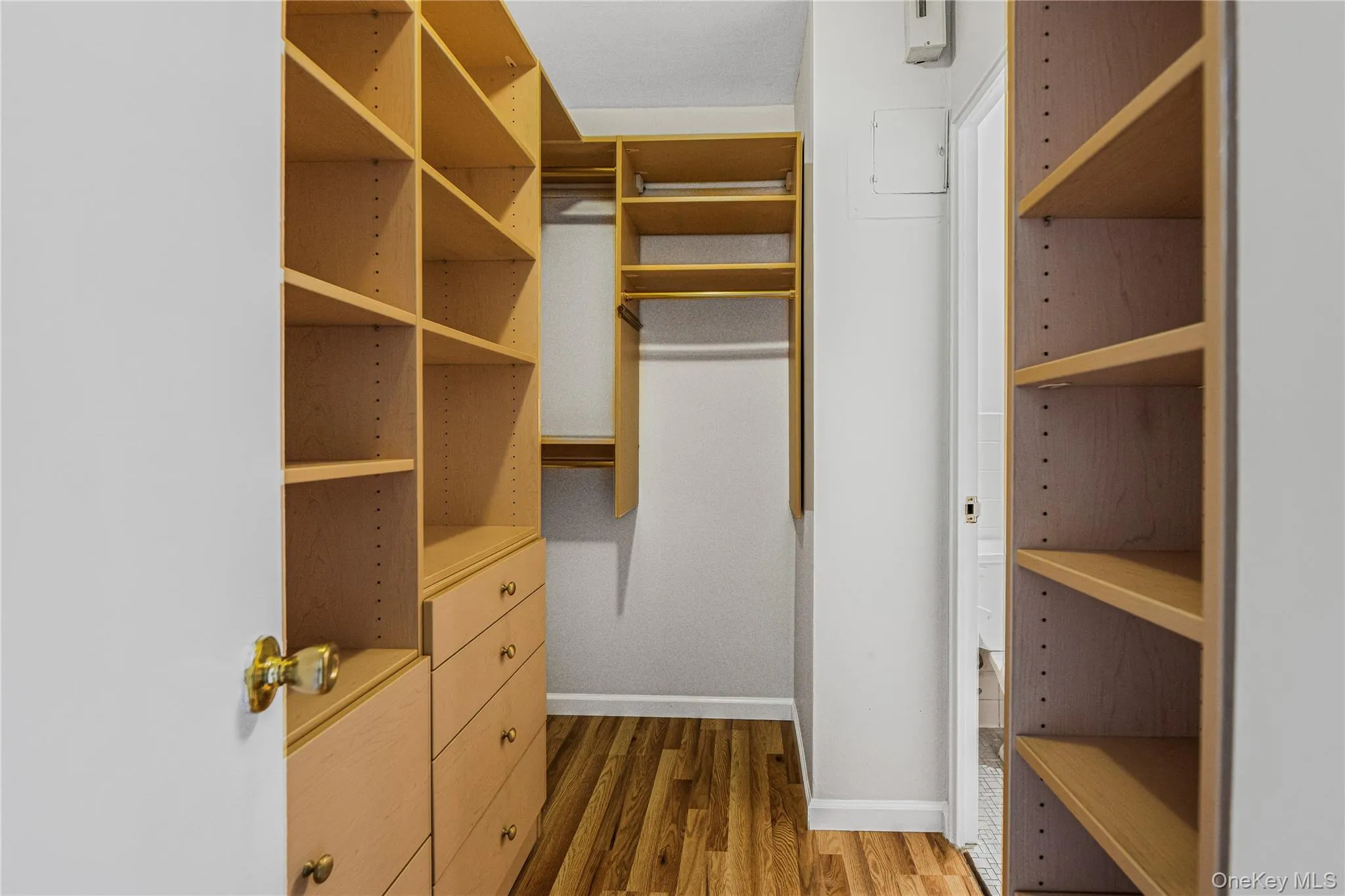 5800 Arlington Avenue, New York, NY, 2 Rooms Rooms,1 BathroomBathrooms,Residential,For Rent,Arlington,0,1060560 5800 Arlington Avenue, New York, NY, 2 Rooms Rooms,1 BathroomBathrooms,Residential,For Rent,Arlington,0,1060560