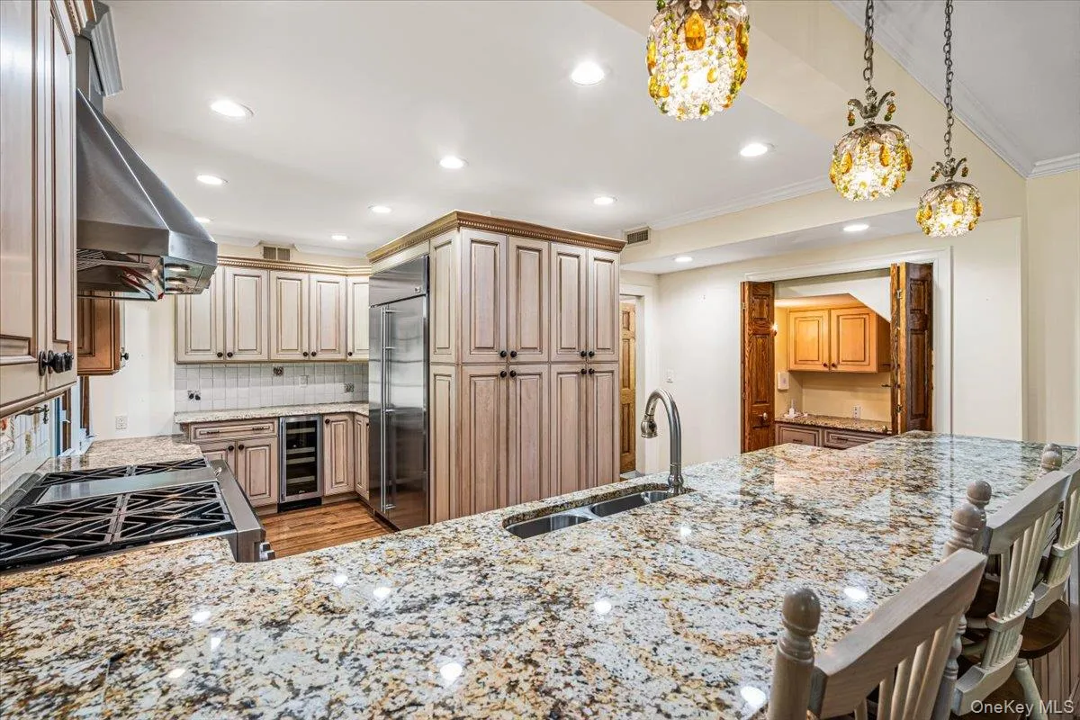84 Luquer Road, North Hempstead, NY, 5 Bedroom Bedrooms, 11 Room Rooms,3 BathroomBathrooms,Residential Lease,For Rent,Luquer,0,1060570 84 Luquer Road, North Hempstead, NY, 5 Bedroom Bedrooms, 11 Room Rooms,3 BathroomBathrooms,Residential Lease,For Rent,Luquer,0,1060570