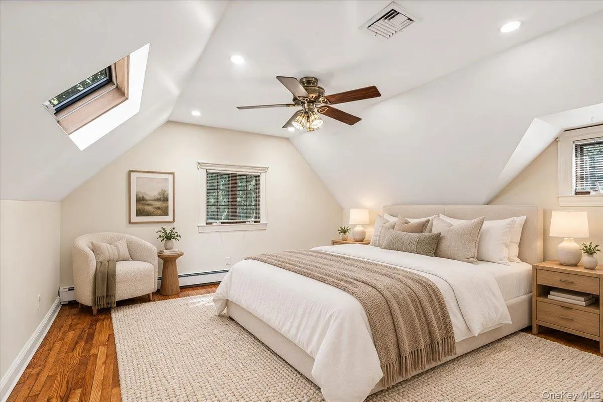 84 Luquer Road, North Hempstead, NY, 5 Bedroom Bedrooms, 11 Room Rooms,3 BathroomBathrooms,Residential Lease,For Rent,Luquer,0,1060570 84 Luquer Road, North Hempstead, NY, 5 Bedroom Bedrooms, 11 Room Rooms,3 BathroomBathrooms,Residential Lease,For Rent,Luquer,0,1060570