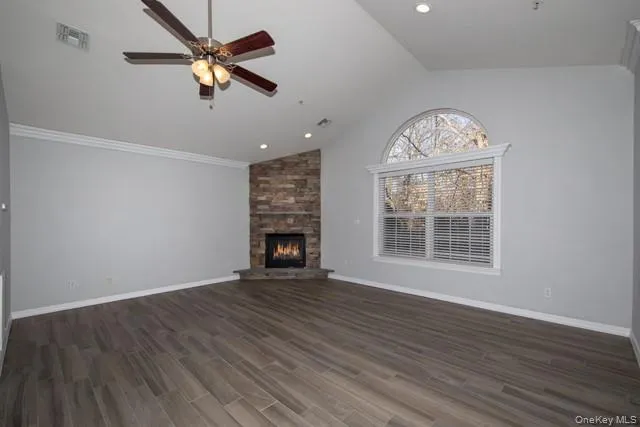 300 Village Green Drive, Brookhaven, NY, 2 Bedroom Bedrooms, 6 Room Rooms,2 BathroomBathrooms,Residential Lease,For Rent,Village Green,0,1060583 300 Village Green Drive, Brookhaven, NY, 2 Bedroom Bedrooms, 6 Room Rooms,2 BathroomBathrooms,Residential Lease,For Rent,Village Green,0,1060583