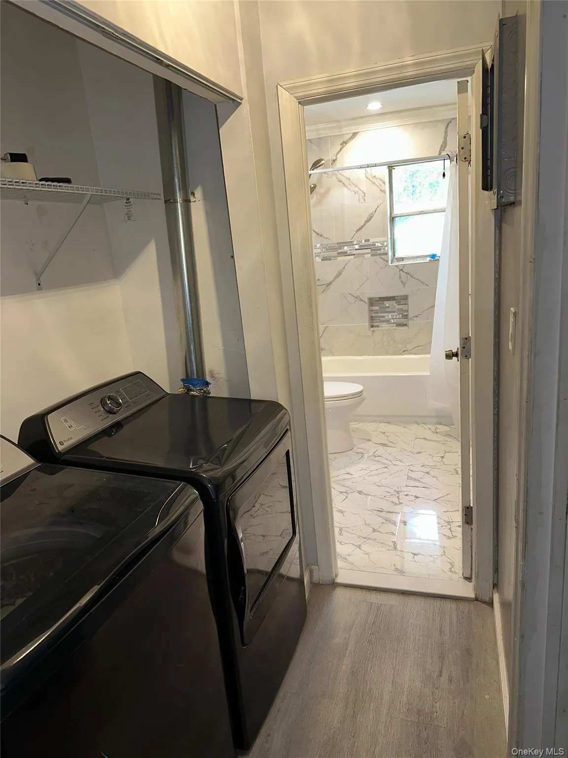 43 Artist Lake Drive, Brookhaven, NY, 1 Bedroom Bedrooms, 2 Rooms Rooms,1 BathroomBathrooms,Residential,For Rent,Artist Lake,0,1060601 43 Artist Lake Drive, Brookhaven, NY, 1 Bedroom Bedrooms, 2 Rooms Rooms,1 BathroomBathrooms,Residential,For Rent,Artist Lake,0,1060601