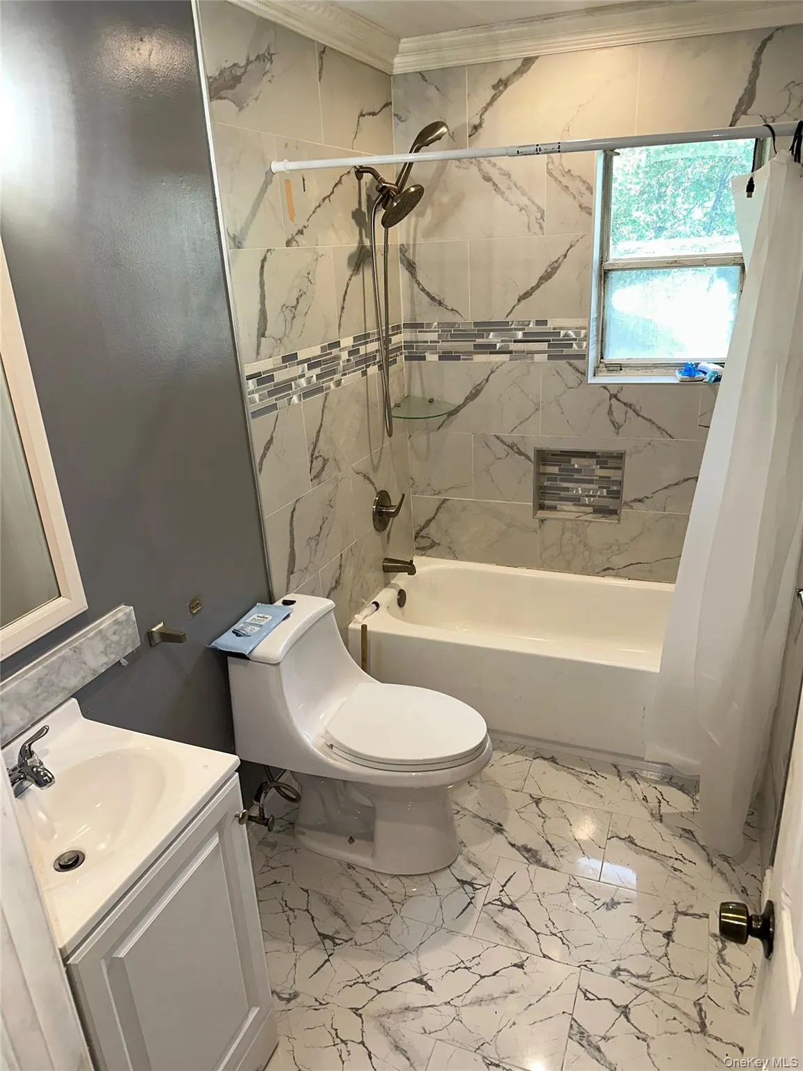 43 Artist Lake Drive, Brookhaven, NY, 1 Bedroom Bedrooms, 2 Rooms Rooms,1 BathroomBathrooms,Residential,For Rent,Artist Lake,0,1060601 43 Artist Lake Drive, Brookhaven, NY, 1 Bedroom Bedrooms, 2 Rooms Rooms,1 BathroomBathrooms,Residential,For Rent,Artist Lake,0,1060601
