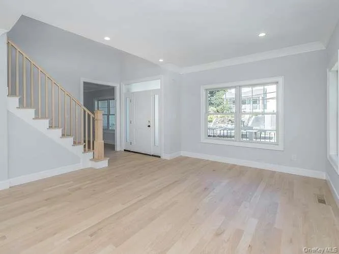 16 2nd Avenue, North Hempstead, NY, 4 Bedrooms Bedrooms, 9 Rooms Rooms,3 BathroomsBathrooms,Residential,For Rent,2nd,0,1060602 16 2nd Avenue, North Hempstead, NY, 4 Bedrooms Bedrooms, 9 Rooms Rooms,3 BathroomsBathrooms,Residential,For Rent,2nd,0,1060602