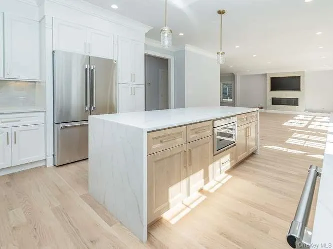 16 2nd Avenue, North Hempstead, NY, 4 Bedrooms Bedrooms, 9 Rooms Rooms,3 BathroomsBathrooms,Residential,For Rent,2nd,0,1060602 16 2nd Avenue, North Hempstead, NY, 4 Bedrooms Bedrooms, 9 Rooms Rooms,3 BathroomsBathrooms,Residential,For Rent,2nd,0,1060602
