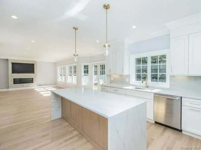 16 2nd Avenue, North Hempstead, NY, 4 Bedrooms Bedrooms, 9 Rooms Rooms,3 BathroomsBathrooms,Residential,For Rent,2nd,0,1060602 16 2nd Avenue, North Hempstead, NY, 4 Bedrooms Bedrooms, 9 Rooms Rooms,3 BathroomsBathrooms,Residential,For Rent,2nd,0,1060602