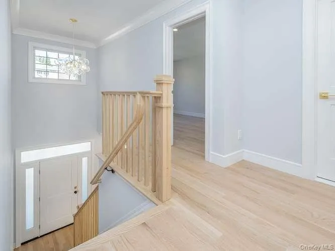 16 2nd Avenue, North Hempstead, NY, 4 Bedrooms Bedrooms, 9 Rooms Rooms,3 BathroomsBathrooms,Residential,For Rent,2nd,0,1060602 16 2nd Avenue, North Hempstead, NY, 4 Bedrooms Bedrooms, 9 Rooms Rooms,3 BathroomsBathrooms,Residential,For Rent,2nd,0,1060602