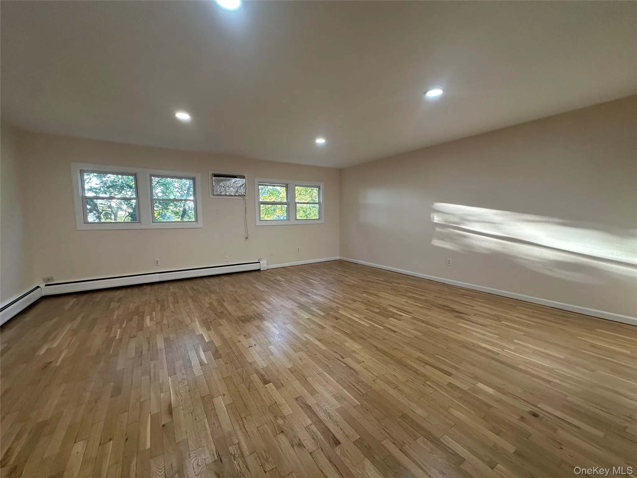 8 Patio Road, Middletown, NY, 3 Bedroom Bedrooms, 7 Room Rooms,1 BathroomBathrooms,Residential Lease,For Rent,Patio,0,1060612 8 Patio Road, Middletown, NY, 3 Bedroom Bedrooms, 7 Room Rooms,1 BathroomBathrooms,Residential Lease,For Rent,Patio,0,1060612