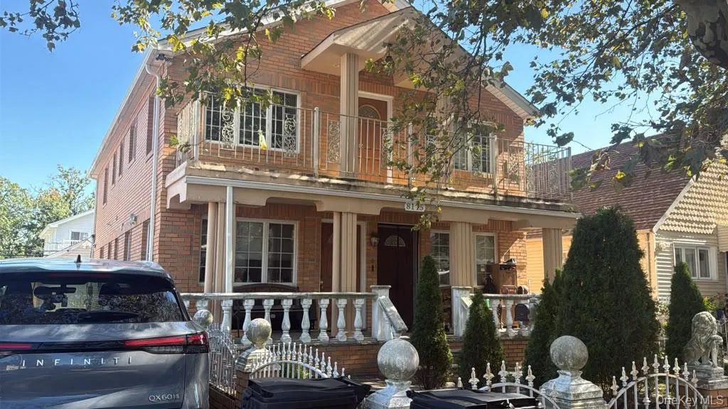 8115 242 Street, New York, NY, 3 Bedroom Bedrooms, 7 Room Rooms,2 BathroomBathrooms,Residential Lease,For Rent,242,0,1060614 8115 242 Street, New York, NY, 3 Bedroom Bedrooms, 7 Room Rooms,2 BathroomBathrooms,Residential Lease,For Rent,242,0,1060614