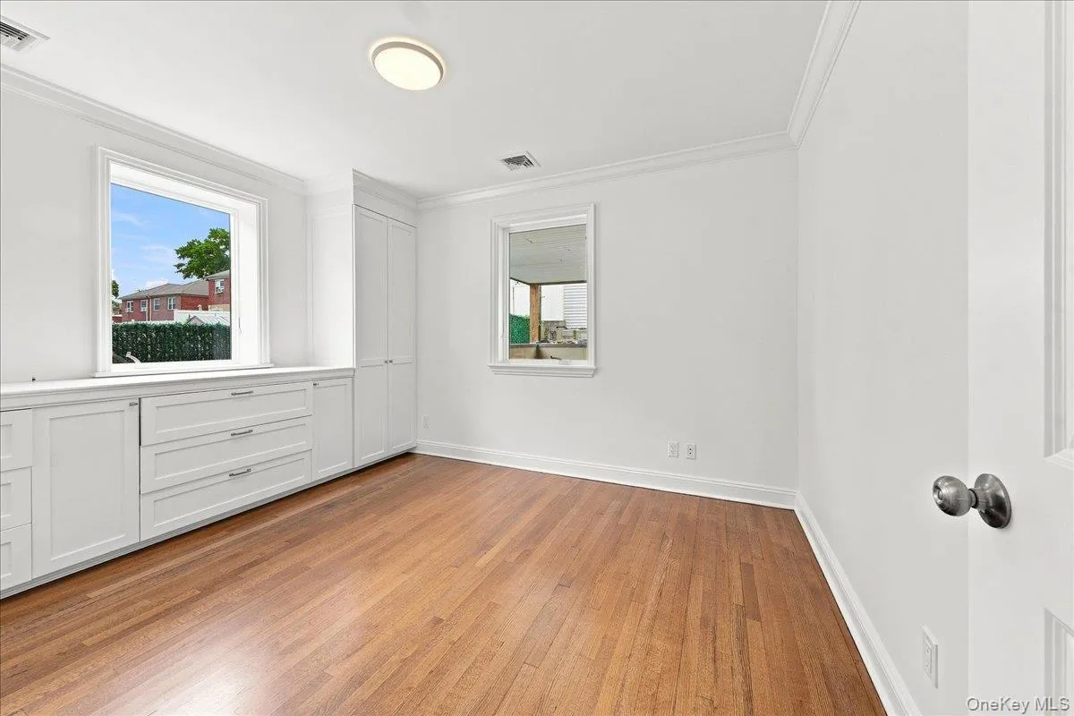 3533 Ropes Avenue, New York, NY, 2 Bedroom Bedrooms, 4 Room Rooms,1 BathroomBathrooms,Residential Lease,For Rent,Ropes,0,1060619 3533 Ropes Avenue, New York, NY, 2 Bedroom Bedrooms, 4 Room Rooms,1 BathroomBathrooms,Residential Lease,For Rent,Ropes,0,1060619