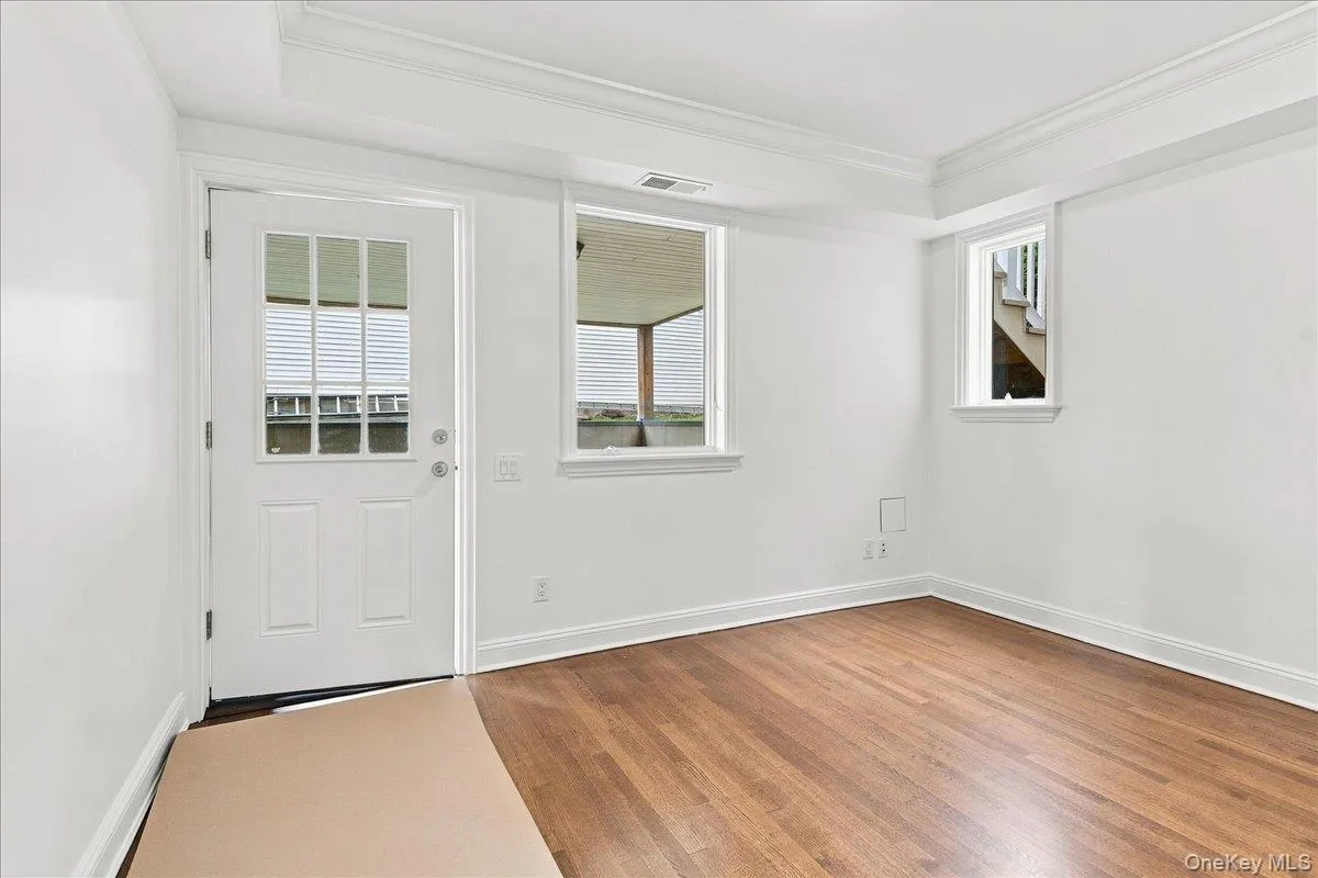 3533 Ropes Avenue, New York, NY, 2 Bedroom Bedrooms, 4 Room Rooms,1 BathroomBathrooms,Residential Lease,For Rent,Ropes,0,1060619 3533 Ropes Avenue, New York, NY, 2 Bedroom Bedrooms, 4 Room Rooms,1 BathroomBathrooms,Residential Lease,For Rent,Ropes,0,1060619
