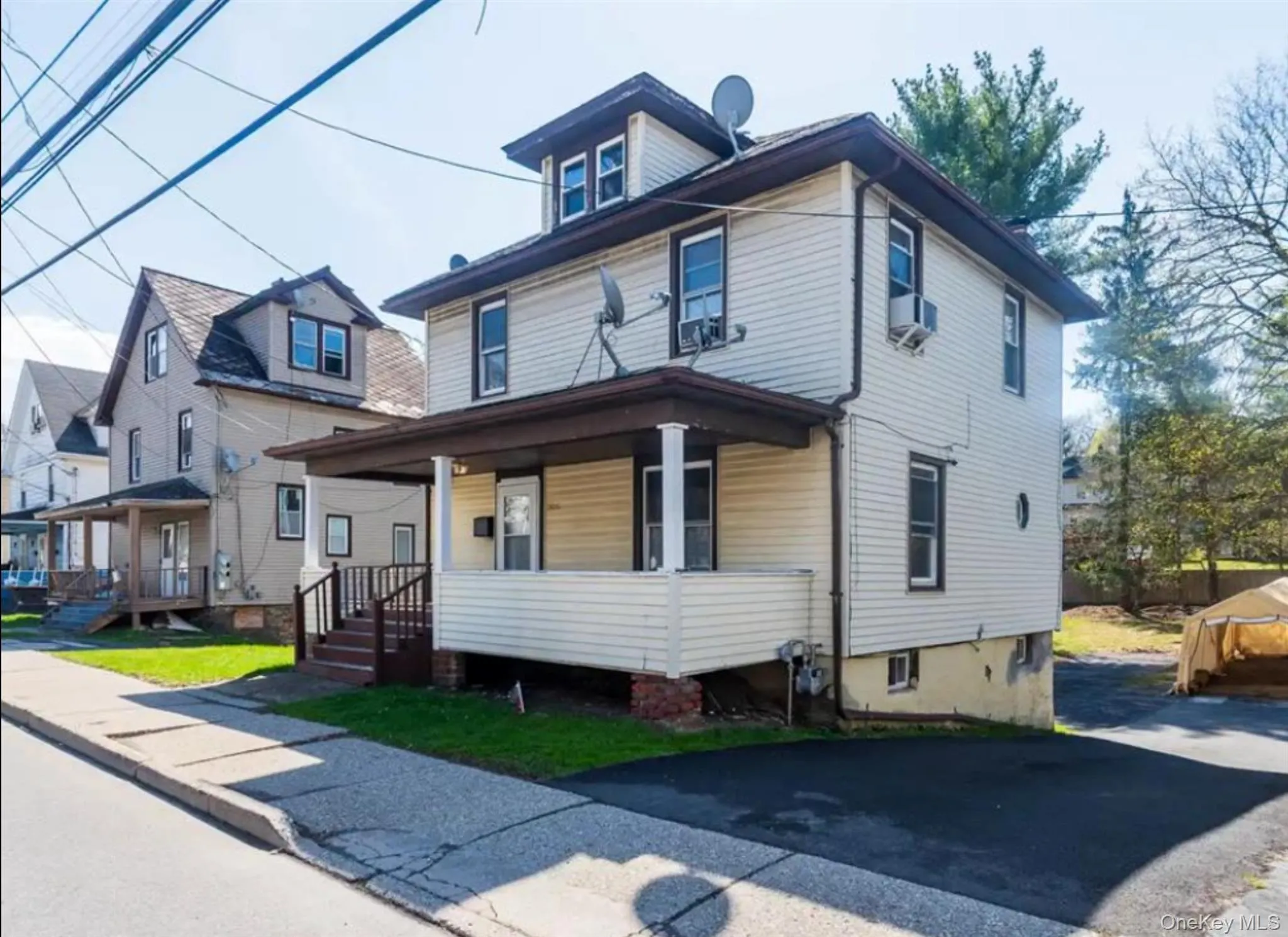206 Main Street, Middletown, NY, 4 Bedroom Bedrooms, 7 Room Rooms,1 BathroomBathrooms,Residential Lease,For Rent,Main,0,1060622 206 Main Street, Middletown, NY, 4 Bedroom Bedrooms, 7 Room Rooms,1 BathroomBathrooms,Residential Lease,For Rent,Main,0,1060622