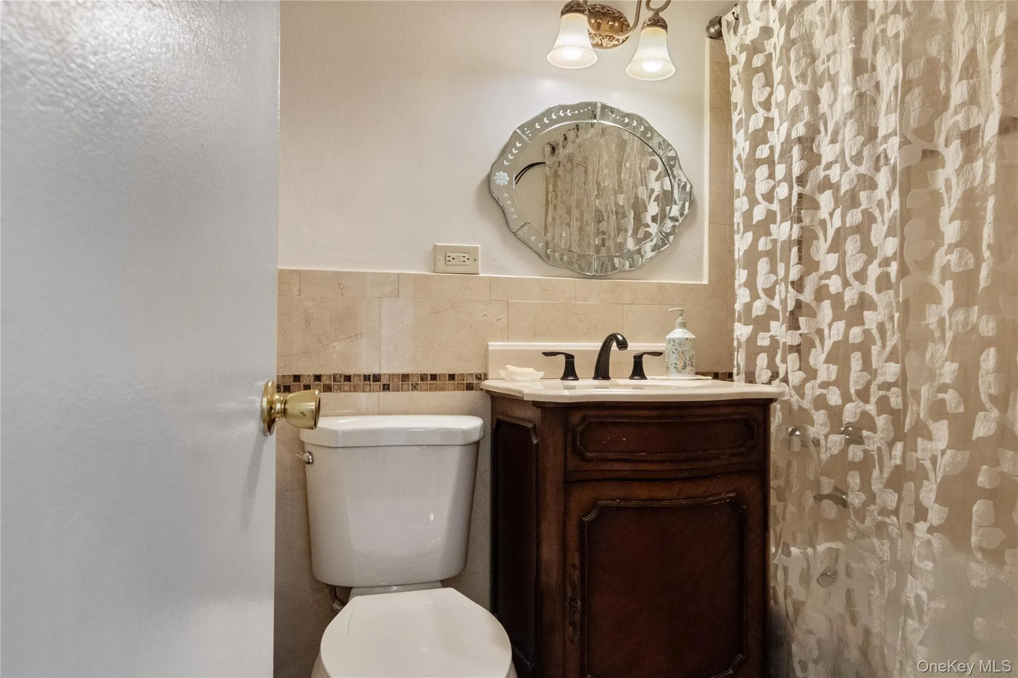 3935 Blackstone Avenue, New York, NY, 1 Bedroom Bedrooms, 4 Rooms Rooms,1 BathroomBathrooms,Residential,For Rent,Blackstone,0,1060624 3935 Blackstone Avenue, New York, NY, 1 Bedroom Bedrooms, 4 Rooms Rooms,1 BathroomBathrooms,Residential,For Rent,Blackstone,0,1060624