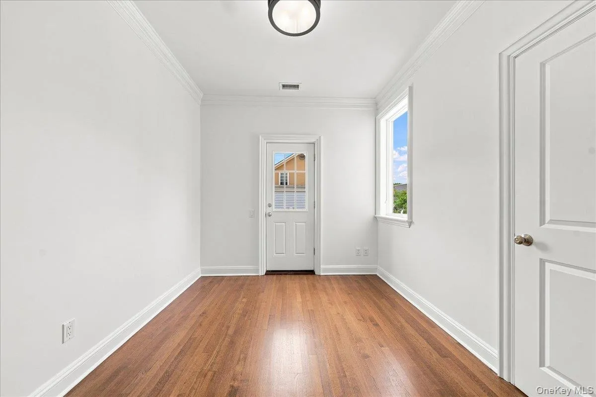 3533 Ropes Avenue, New York, NY, 3 Bedroom Bedrooms, 5 Room Rooms,2 BathroomBathrooms,Residential Lease,For Rent,Ropes,0,1060625 3533 Ropes Avenue, New York, NY, 3 Bedroom Bedrooms, 5 Room Rooms,2 BathroomBathrooms,Residential Lease,For Rent,Ropes,0,1060625