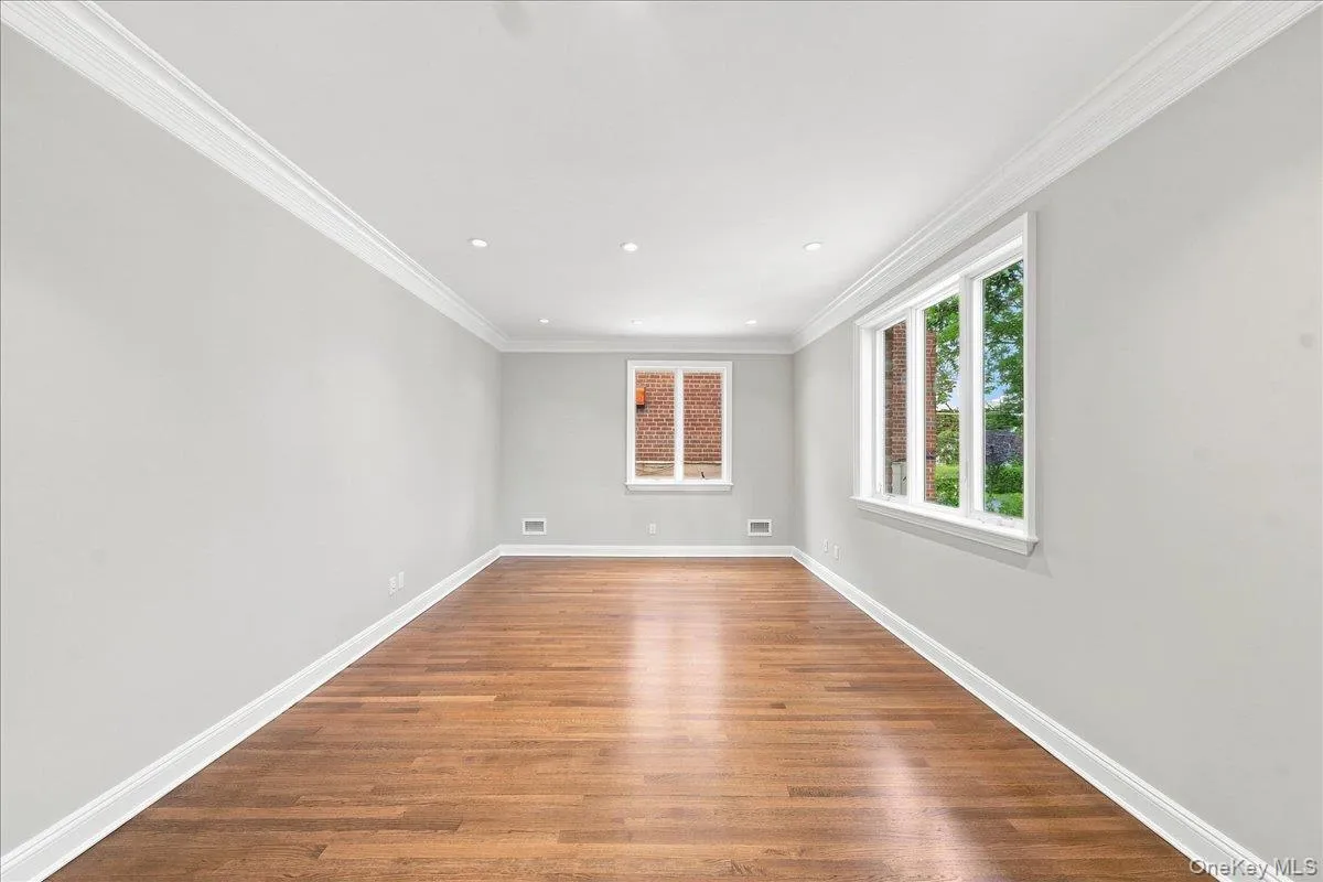 3533 Ropes Avenue, New York, NY, 3 Bedroom Bedrooms, 5 Room Rooms,2 BathroomBathrooms,Residential Lease,For Rent,Ropes,0,1060625 3533 Ropes Avenue, New York, NY, 3 Bedroom Bedrooms, 5 Room Rooms,2 BathroomBathrooms,Residential Lease,For Rent,Ropes,0,1060625