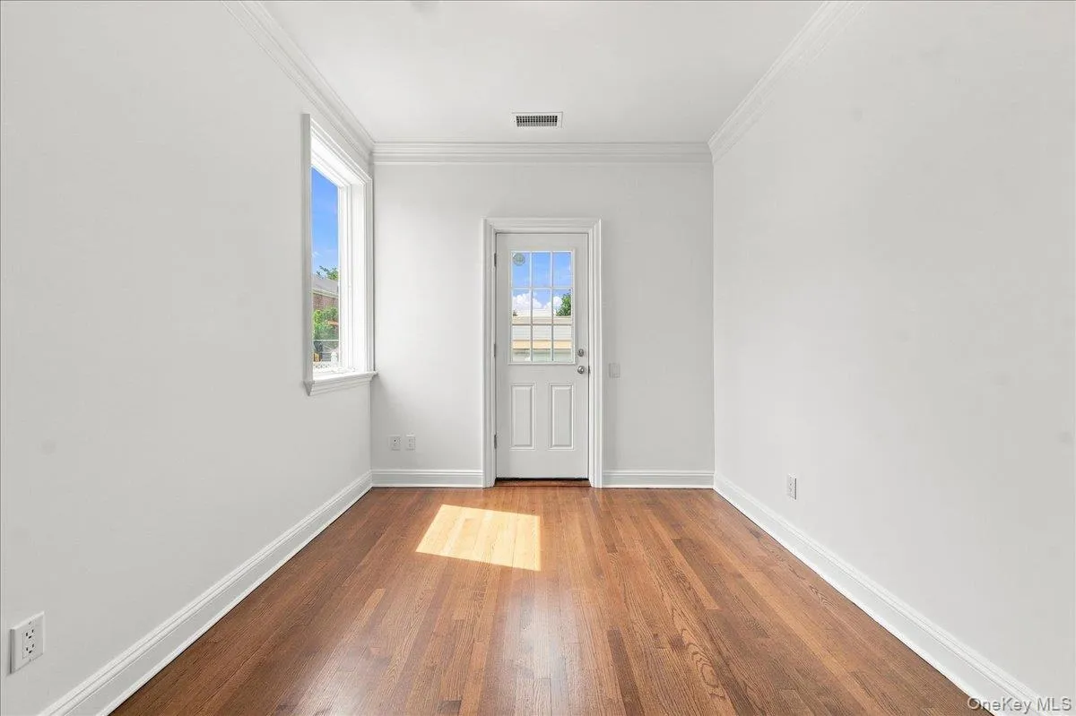 3533 Ropes Avenue, New York, NY, 3 Bedroom Bedrooms, 5 Room Rooms,2 BathroomBathrooms,Residential Lease,For Rent,Ropes,0,1060625 3533 Ropes Avenue, New York, NY, 3 Bedroom Bedrooms, 5 Room Rooms,2 BathroomBathrooms,Residential Lease,For Rent,Ropes,0,1060625