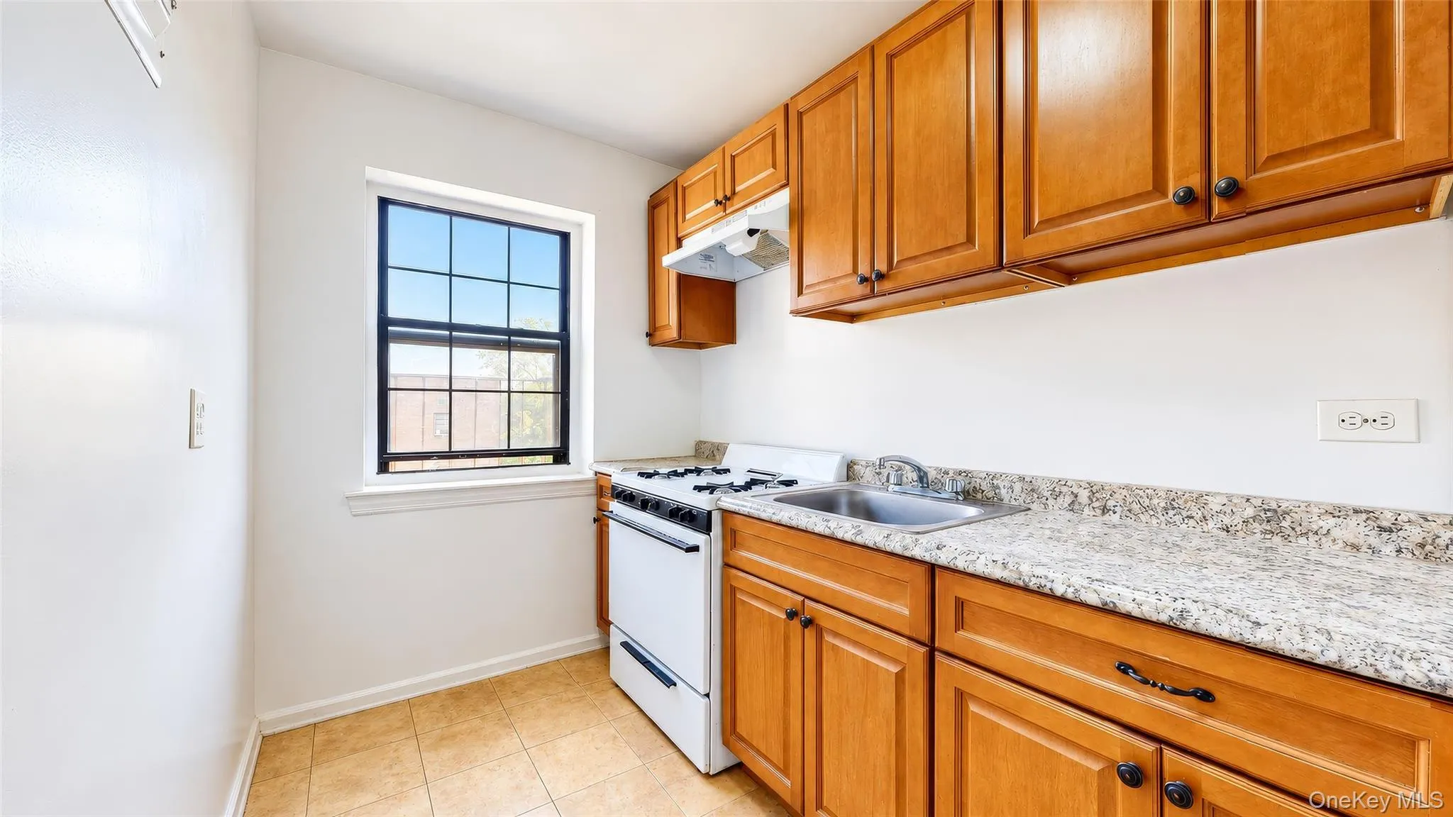 78-43 147th Street, New York, NY, 2 Bedrooms Bedrooms, 5 Rooms Rooms,1 BathroomBathrooms,Residential,For Rent,147th,0,1060633 78-43 147th Street, New York, NY, 2 Bedrooms Bedrooms, 5 Rooms Rooms,1 BathroomBathrooms,Residential,For Rent,147th,0,1060633