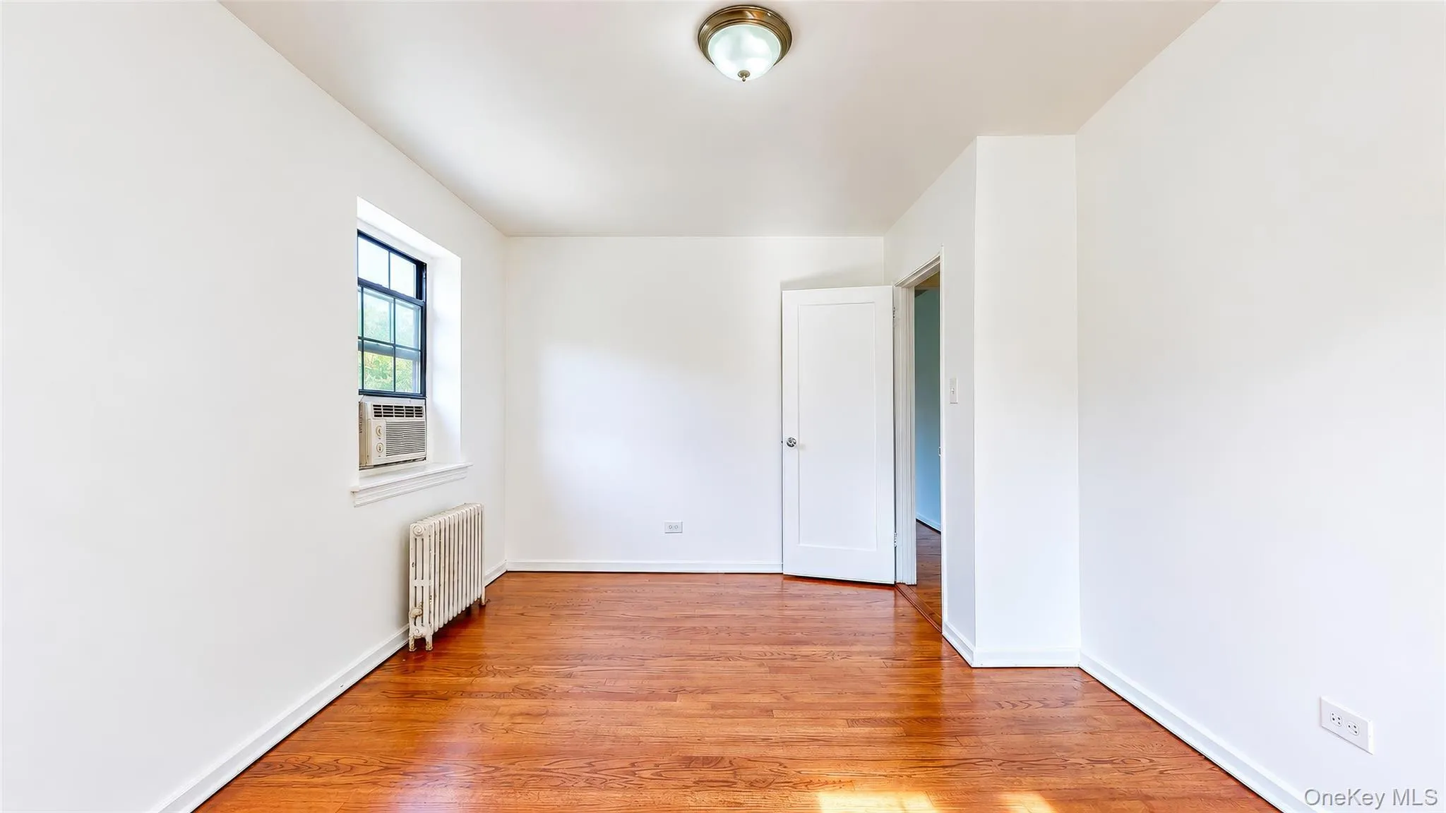 78-43 147th Street, New York, NY, 2 Bedrooms Bedrooms, 5 Rooms Rooms,1 BathroomBathrooms,Residential,For Rent,147th,0,1060633 78-43 147th Street, New York, NY, 2 Bedrooms Bedrooms, 5 Rooms Rooms,1 BathroomBathrooms,Residential,For Rent,147th,0,1060633