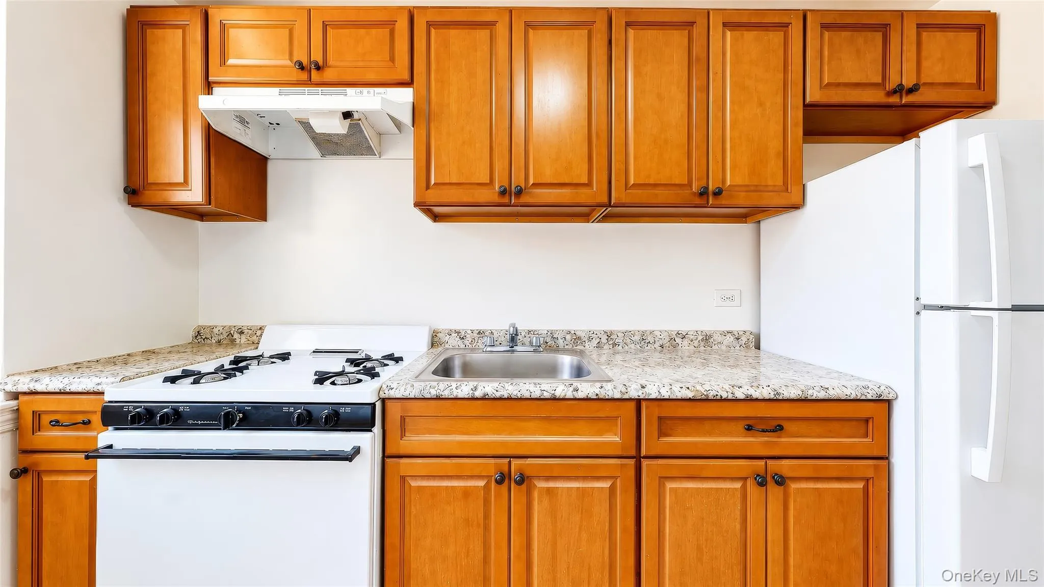 78-43 147th Street, New York, NY, 2 Bedrooms Bedrooms, 5 Rooms Rooms,1 BathroomBathrooms,Residential,For Rent,147th,0,1060633 78-43 147th Street, New York, NY, 2 Bedrooms Bedrooms, 5 Rooms Rooms,1 BathroomBathrooms,Residential,For Rent,147th,0,1060633