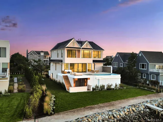 498 Dune Road, Southampton, New York 11978