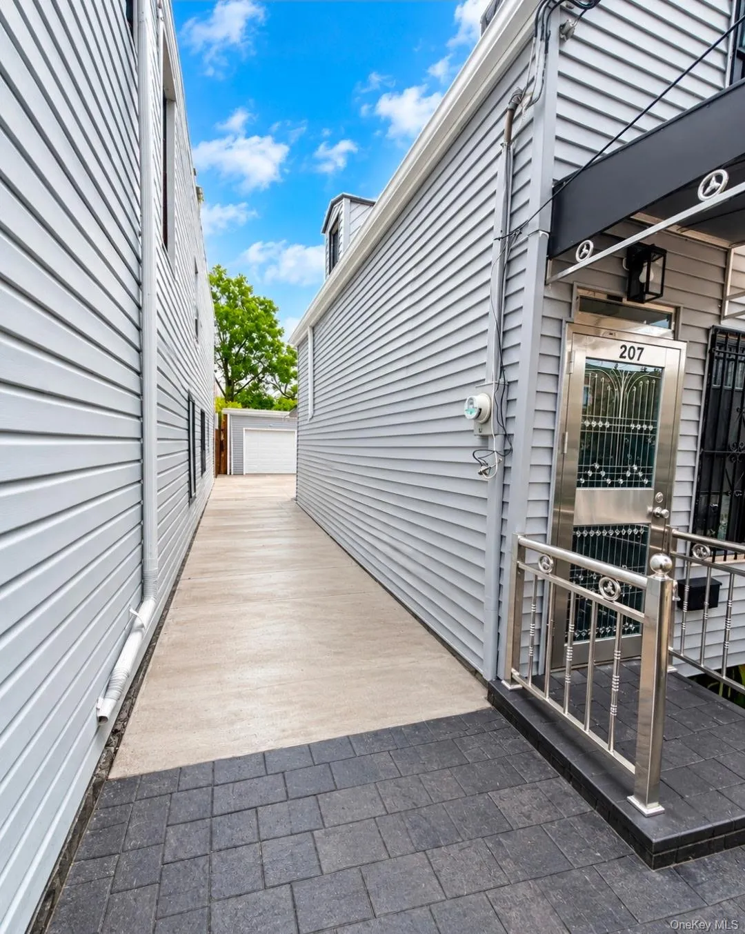 207 Bradford Street, New York, NY, 4 Bedrooms Bedrooms, 8 Rooms Rooms,2 BathroomsBathrooms,Residential,For Rent,Bradford,0,1060638 207 Bradford Street, New York, NY, 4 Bedrooms Bedrooms, 8 Rooms Rooms,2 BathroomsBathrooms,Residential,For Rent,Bradford,0,1060638