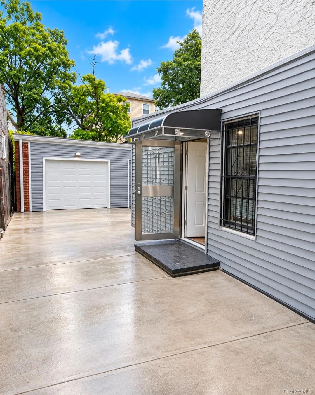207 Bradford Street, New York, NY, 4 Bedrooms Bedrooms, 8 Rooms Rooms,2 BathroomsBathrooms,Residential,For Rent,Bradford,0,1060638 207 Bradford Street, New York, NY, 4 Bedrooms Bedrooms, 8 Rooms Rooms,2 BathroomsBathrooms,Residential,For Rent,Bradford,0,1060638