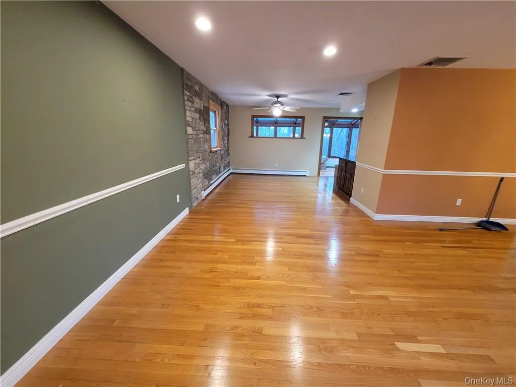 7 Cromwell Road, Monroe, NY, 3 Bedroom Bedrooms, 8 Room Rooms,2 BathroomBathrooms,Residential Lease,For Rent,Cromwell,0,1060639 7 Cromwell Road, Monroe, NY, 3 Bedroom Bedrooms, 8 Room Rooms,2 BathroomBathrooms,Residential Lease,For Rent,Cromwell,0,1060639