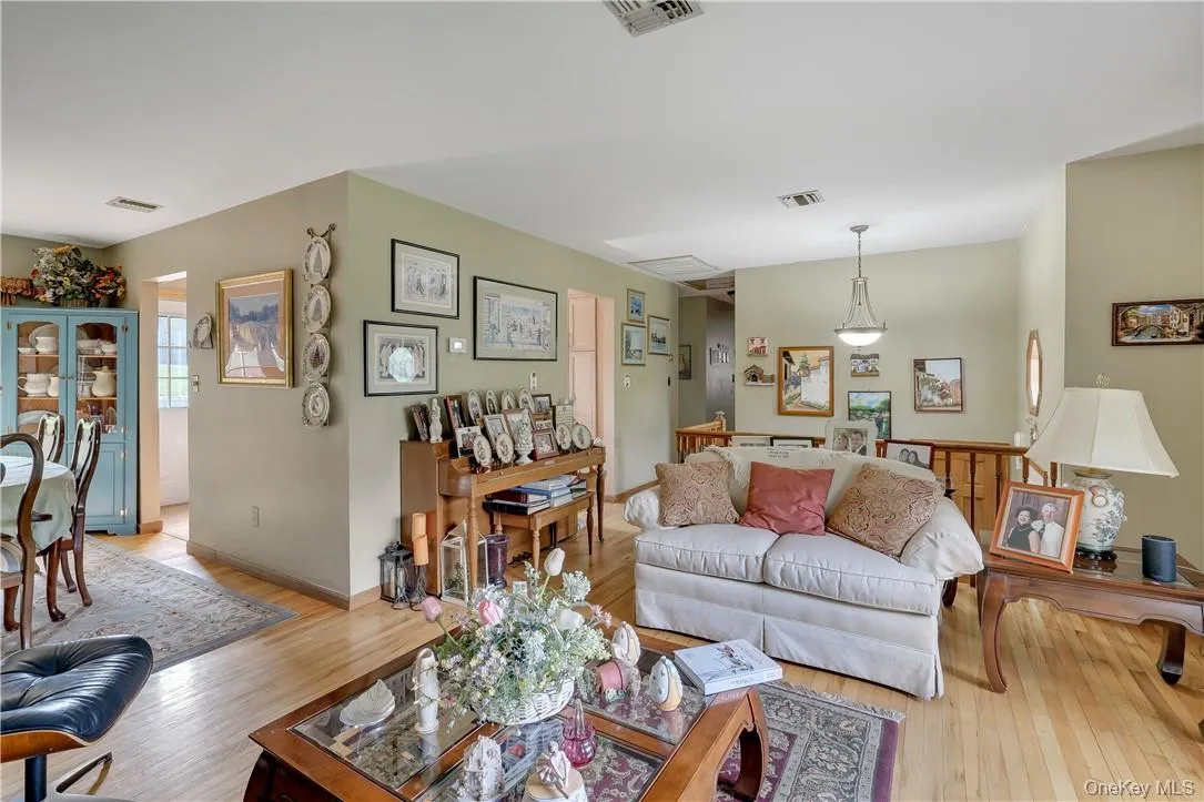 255 Prospect Road, Blooming Grove, NY, 4 Bedroom Bedrooms, 9 Room Rooms,3 BathroomBathrooms,Residential Lease,For Rent,Prospect,0,1060641 255 Prospect Road, Blooming Grove, NY, 4 Bedroom Bedrooms, 9 Room Rooms,3 BathroomBathrooms,Residential Lease,For Rent,Prospect,0,1060641
