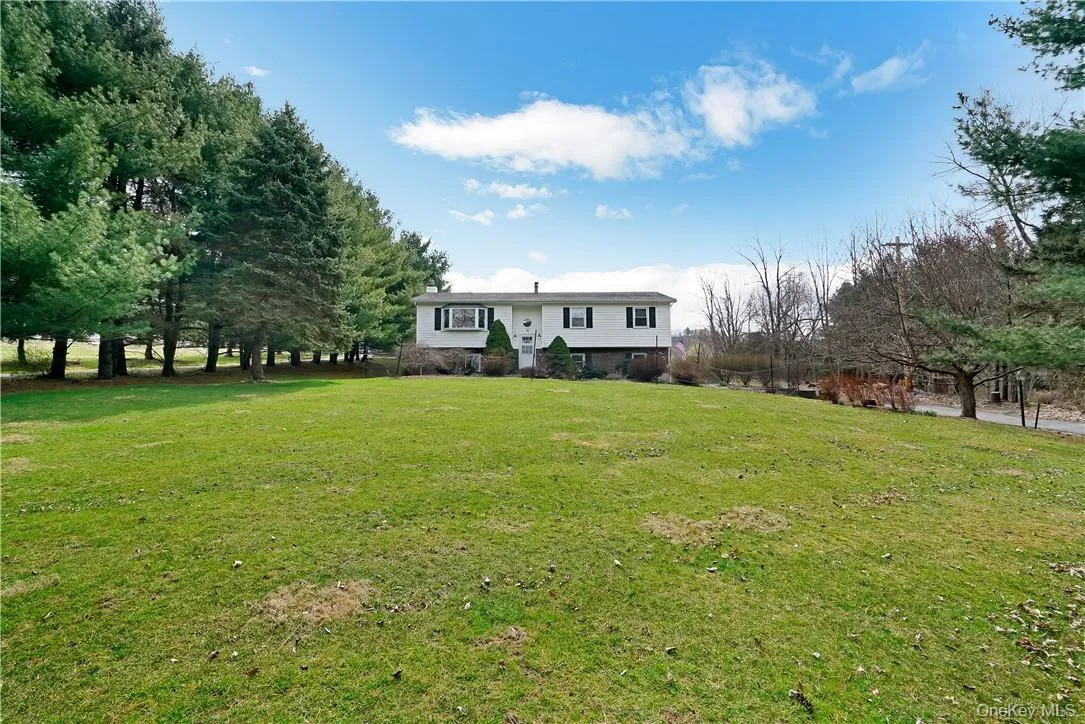 255 Prospect Road, Blooming Grove, NY, 4 Bedroom Bedrooms, 9 Room Rooms,3 BathroomBathrooms,Residential Lease,For Rent,Prospect,0,1060641 255 Prospect Road, Blooming Grove, NY, 4 Bedroom Bedrooms, 9 Room Rooms,3 BathroomBathrooms,Residential Lease,For Rent,Prospect,0,1060641