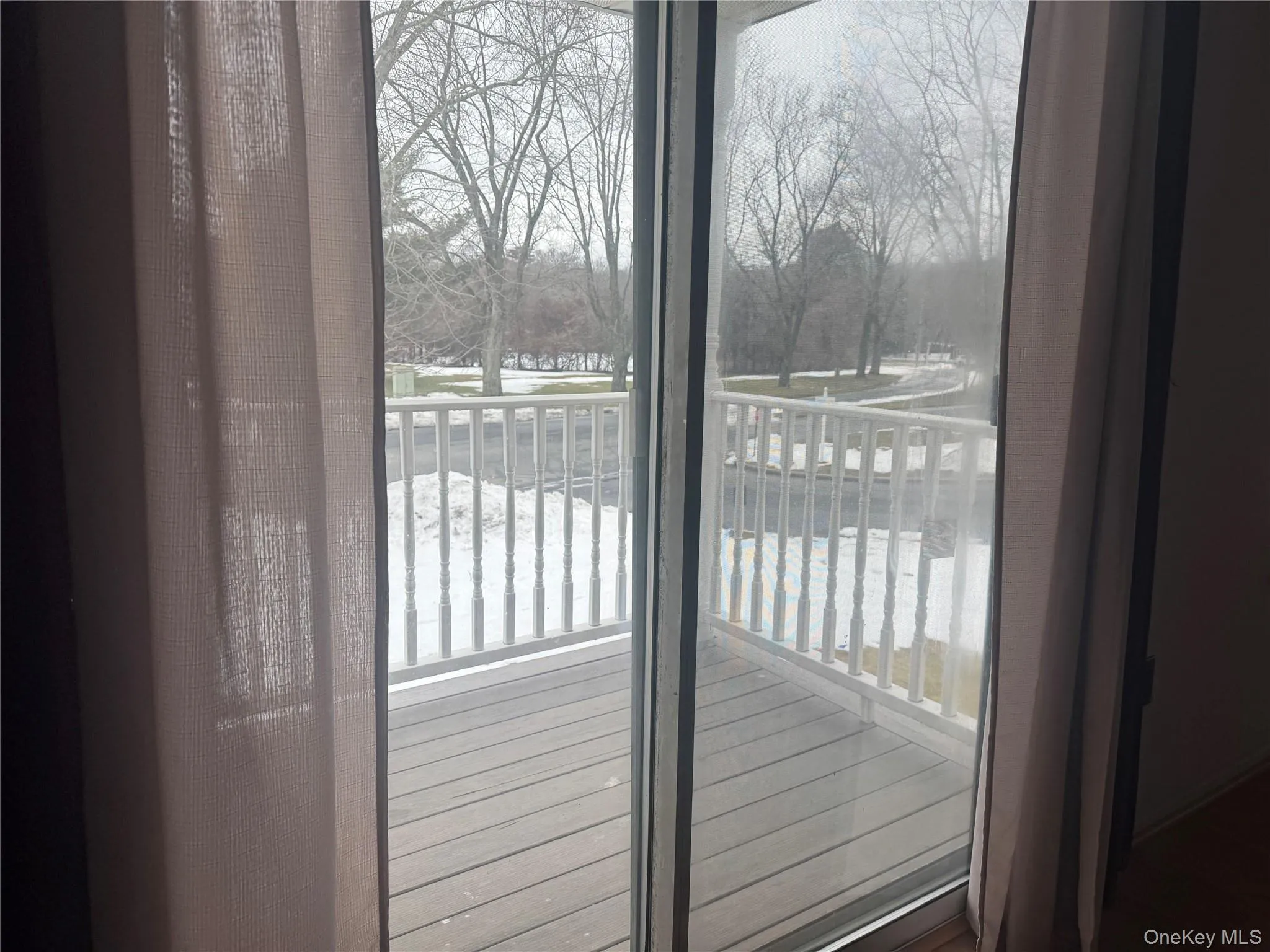 9 Fairview Circle, Brookhaven, NY, 2 Bedrooms Bedrooms, 6 Rooms Rooms,1 BathroomBathrooms,Residential Lease,For Rent,Fairview,0,1060642 9 Fairview Circle, Brookhaven, NY, 2 Bedrooms Bedrooms, 6 Rooms Rooms,1 BathroomBathrooms,Residential Lease,For Rent,Fairview,0,1060642