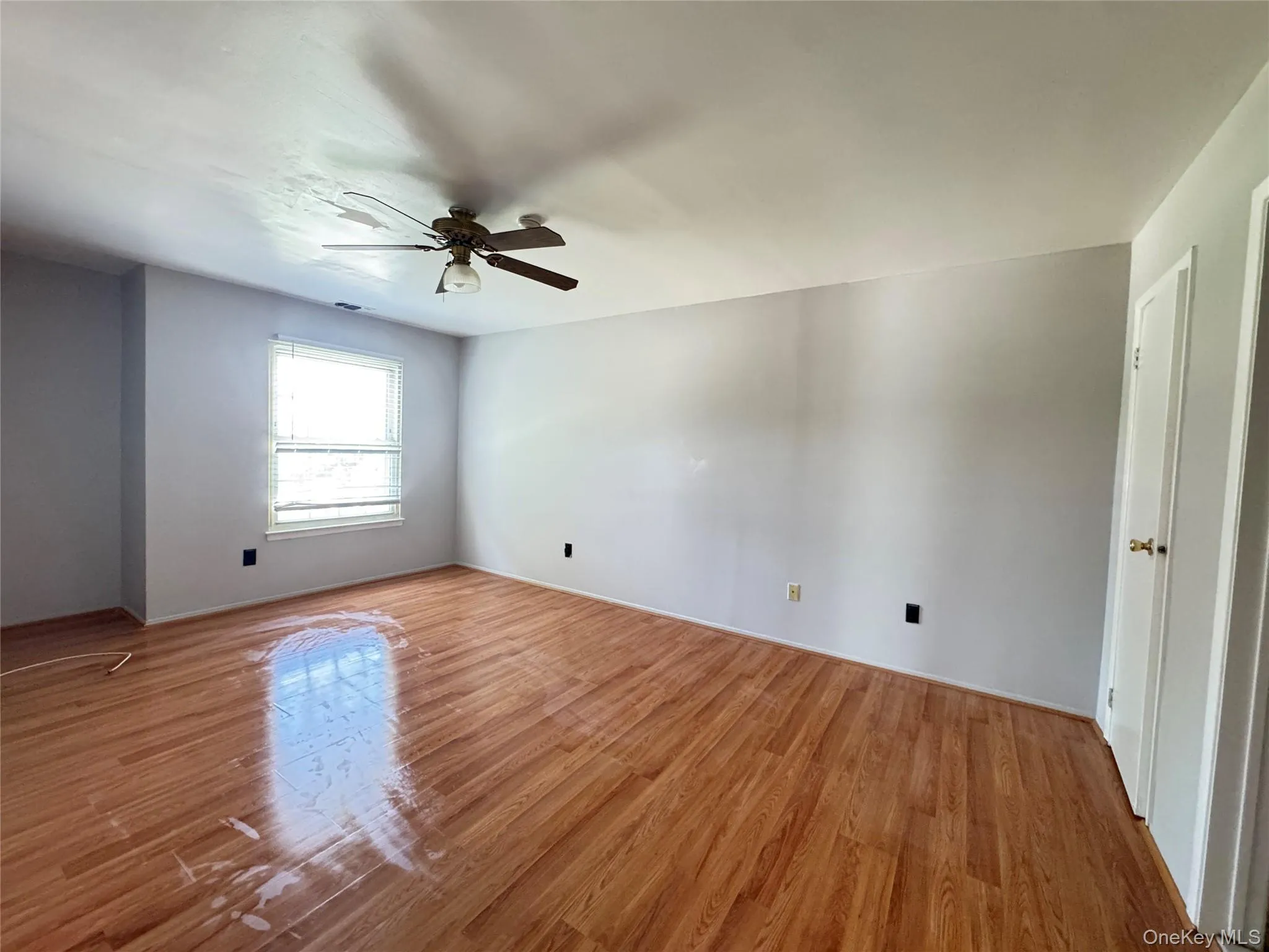 9 Fairview Circle, Brookhaven, NY, 2 Bedrooms Bedrooms, 6 Rooms Rooms,1 BathroomBathrooms,Residential Lease,For Rent,Fairview,0,1060642 9 Fairview Circle, Brookhaven, NY, 2 Bedrooms Bedrooms, 6 Rooms Rooms,1 BathroomBathrooms,Residential Lease,For Rent,Fairview,0,1060642