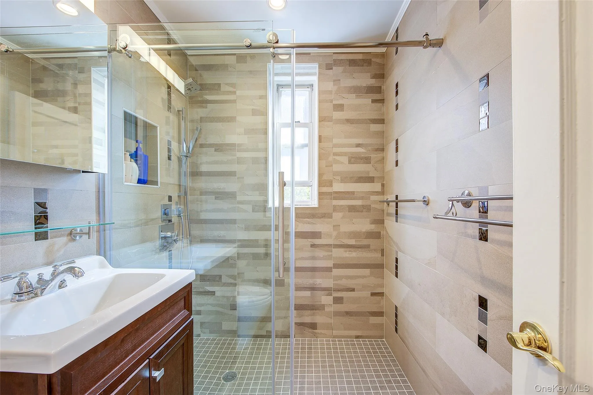 112-50 78th Avenue, New York, NY, 1 Bedroom Bedrooms, 3 Rooms Rooms,1 BathroomBathrooms,Residential,For Rent,78th,0,1060647 112-50 78th Avenue, New York, NY, 1 Bedroom Bedrooms, 3 Rooms Rooms,1 BathroomBathrooms,Residential,For Rent,78th,0,1060647