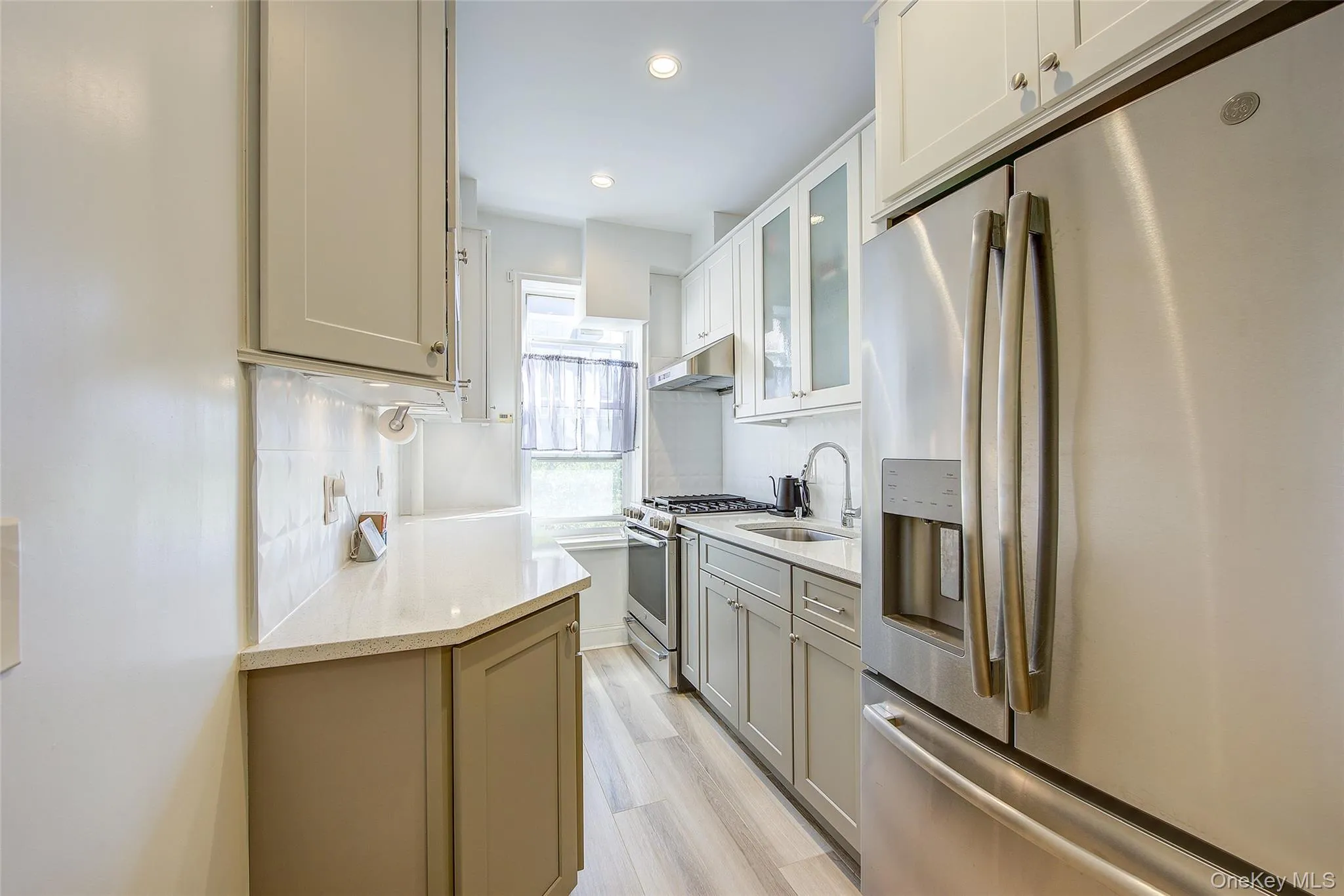 112-50 78th Avenue, New York, NY, 1 Bedroom Bedrooms, 3 Rooms Rooms,1 BathroomBathrooms,Residential,For Rent,78th,0,1060647 112-50 78th Avenue, New York, NY, 1 Bedroom Bedrooms, 3 Rooms Rooms,1 BathroomBathrooms,Residential,For Rent,78th,0,1060647