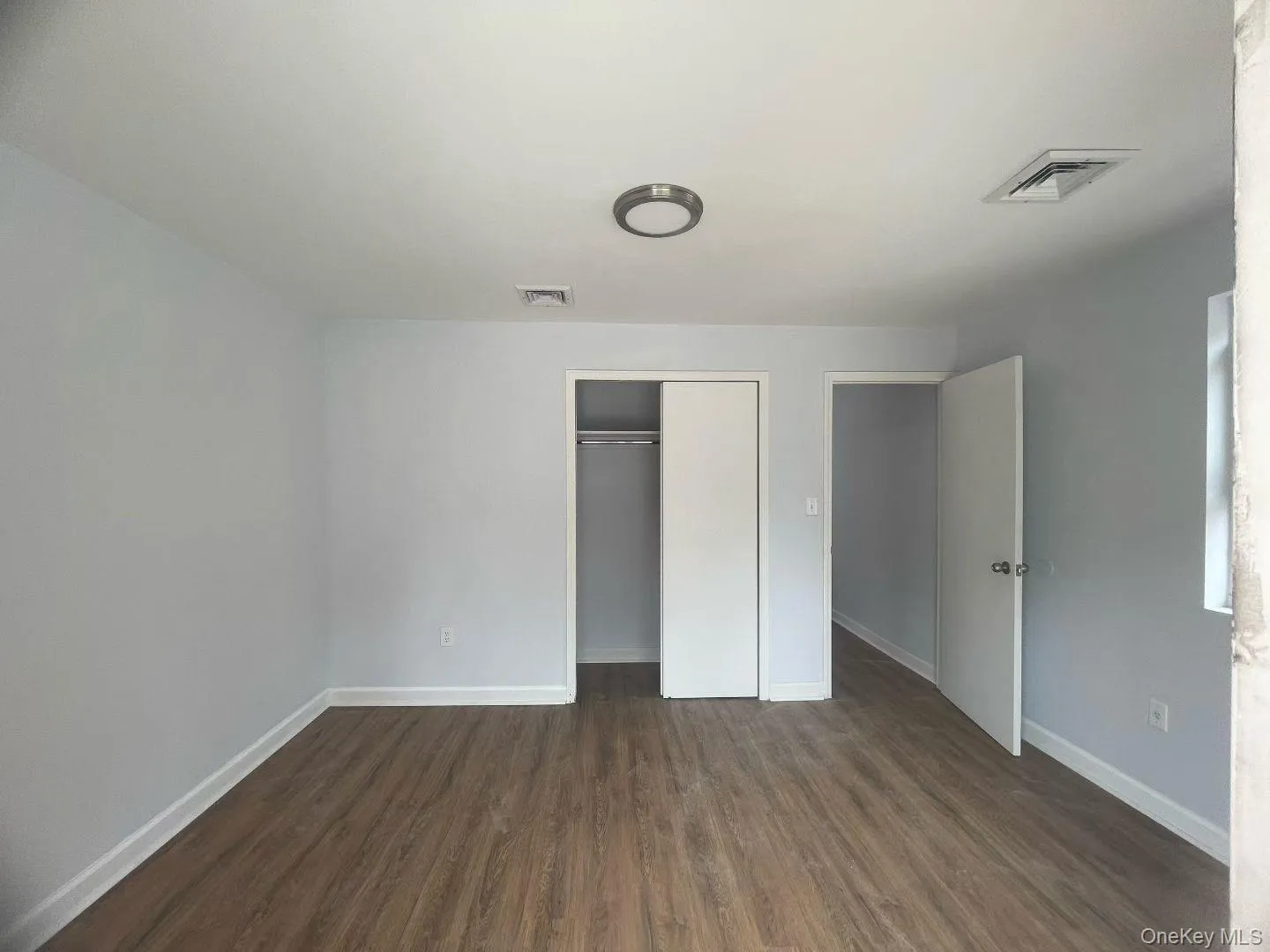 14916 Barclay Avenue, New York, NY, 3 Bedroom Bedrooms, 6 Room Rooms,2 BathroomBathrooms,Residential Lease,For Rent,Barclay,0,1060653 14916 Barclay Avenue, New York, NY, 3 Bedroom Bedrooms, 6 Room Rooms,2 BathroomBathrooms,Residential Lease,For Rent,Barclay,0,1060653