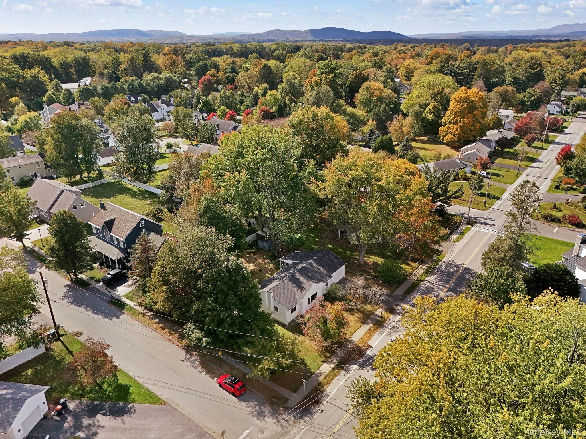 16 Knollwood Road, Rhinebeck, NY, 3 Bedrooms Bedrooms, 9 Rooms Rooms,1 BathroomBathrooms,Residential,For Rent,Knollwood,0,1060656 16 Knollwood Road, Rhinebeck, NY, 3 Bedrooms Bedrooms, 9 Rooms Rooms,1 BathroomBathrooms,Residential,For Rent,Knollwood,0,1060656